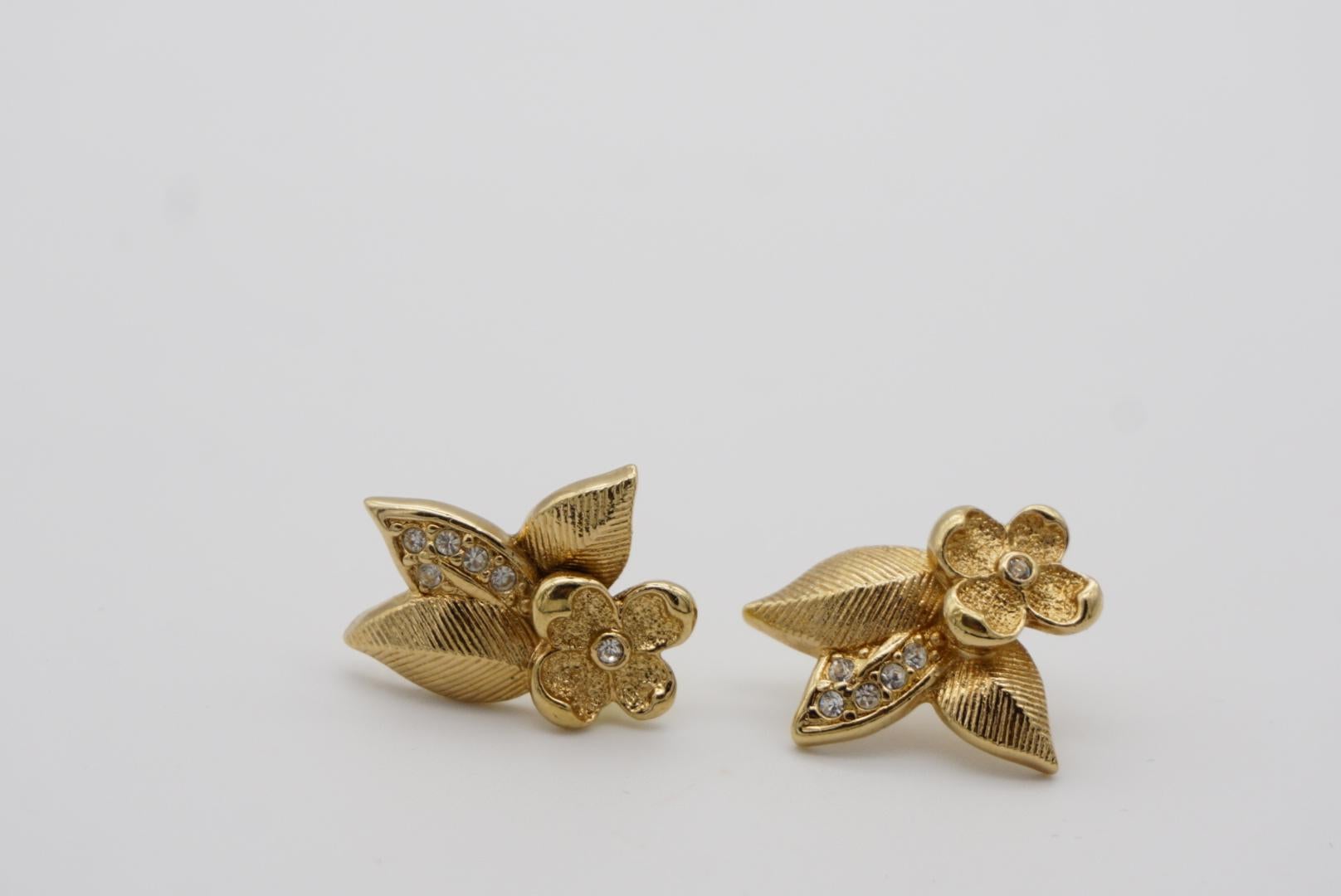 Christian Dior Vintage Cluster Flower Leaf Crystal Elegant Gold Pierced Earrings For Sale 2
