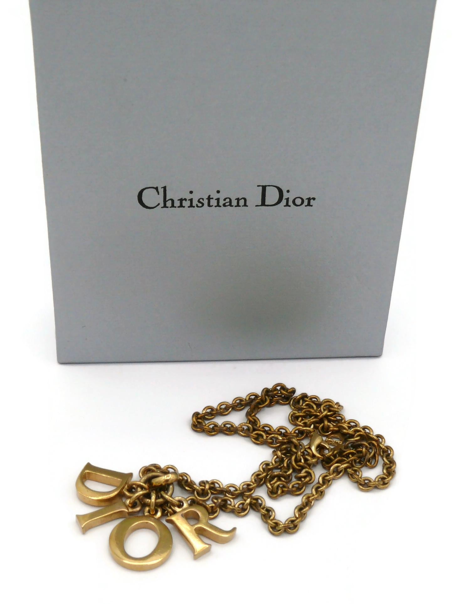CHRISTIAN DIOR Vintage D I O R Halskette mit Anhänger im Zustand „Relativ gut“ im Angebot in Nice, FR