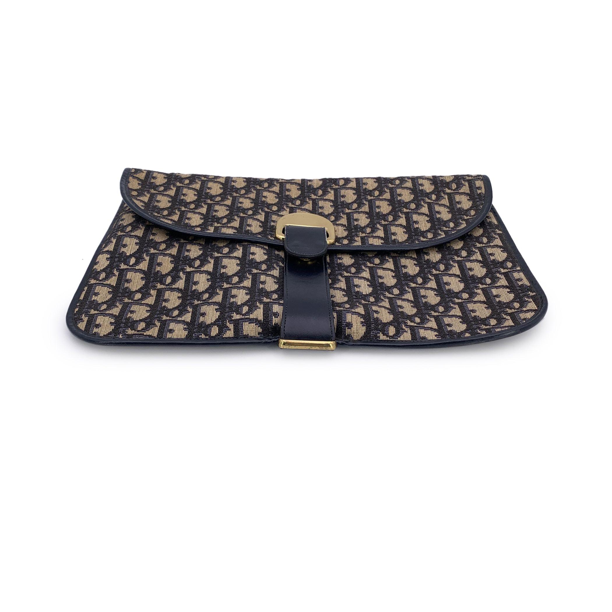 Christian Dior Vintage Dark Blue Oblique Monogram Clutch Bag In Good Condition For Sale In Rome, Rome