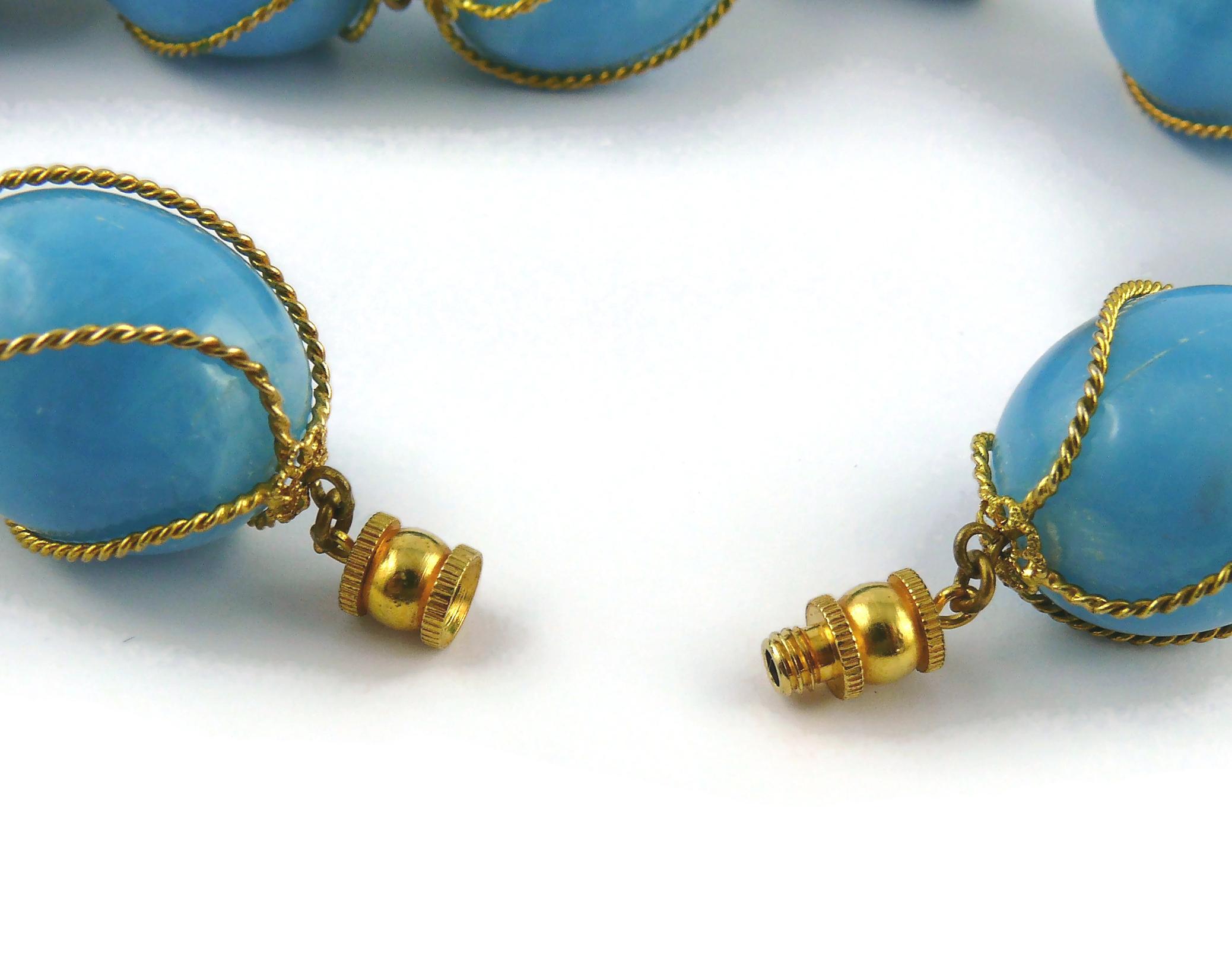 Christian Dior Vintage Encaged Blue Resin Beads Necklace and Earrings Set 1966 For Sale 3