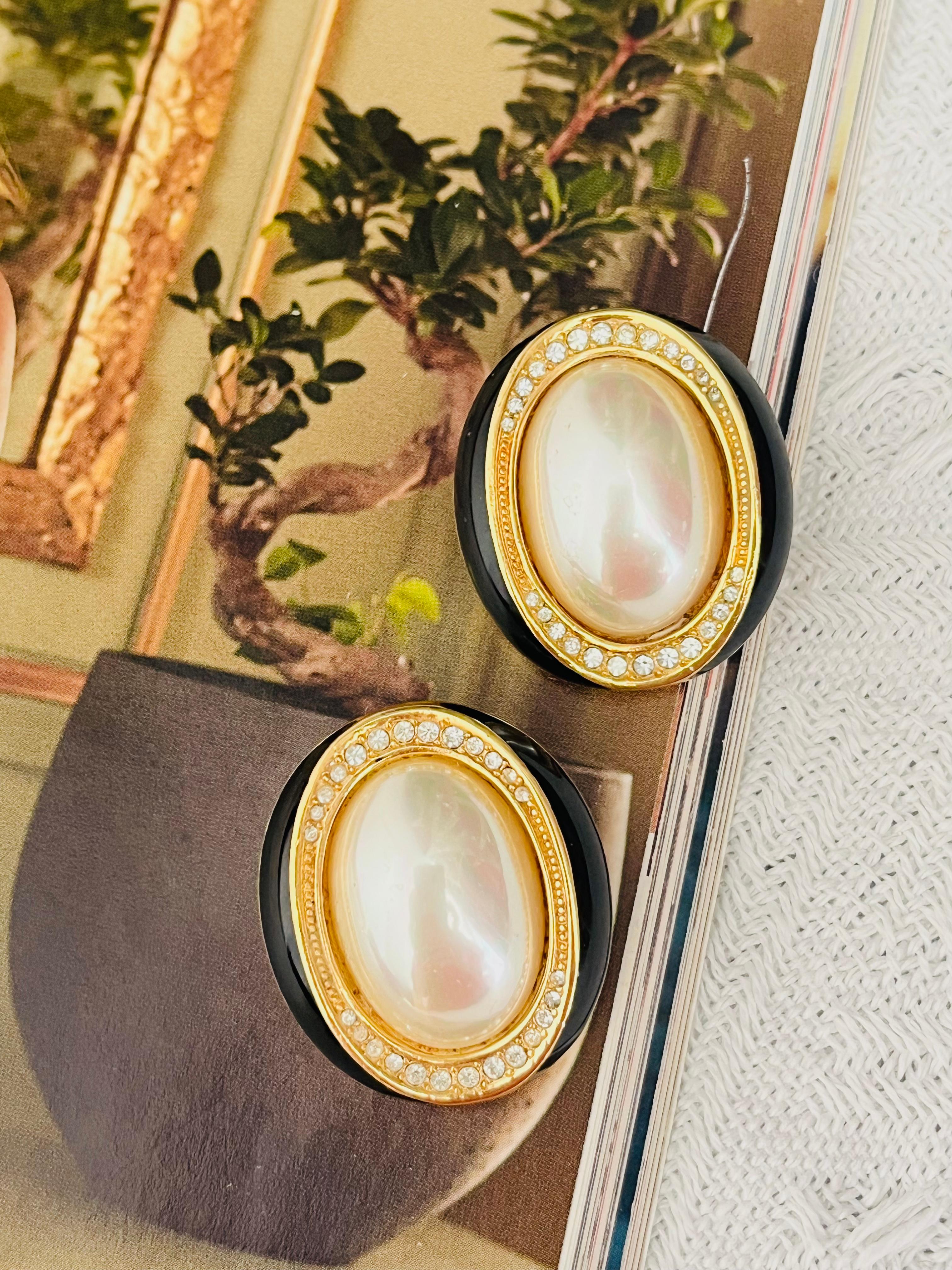 Christian Dior Vintage Extra Große Ovale Weiße Perlenkristalle Schwarze Ohrringe (Art déco) im Angebot