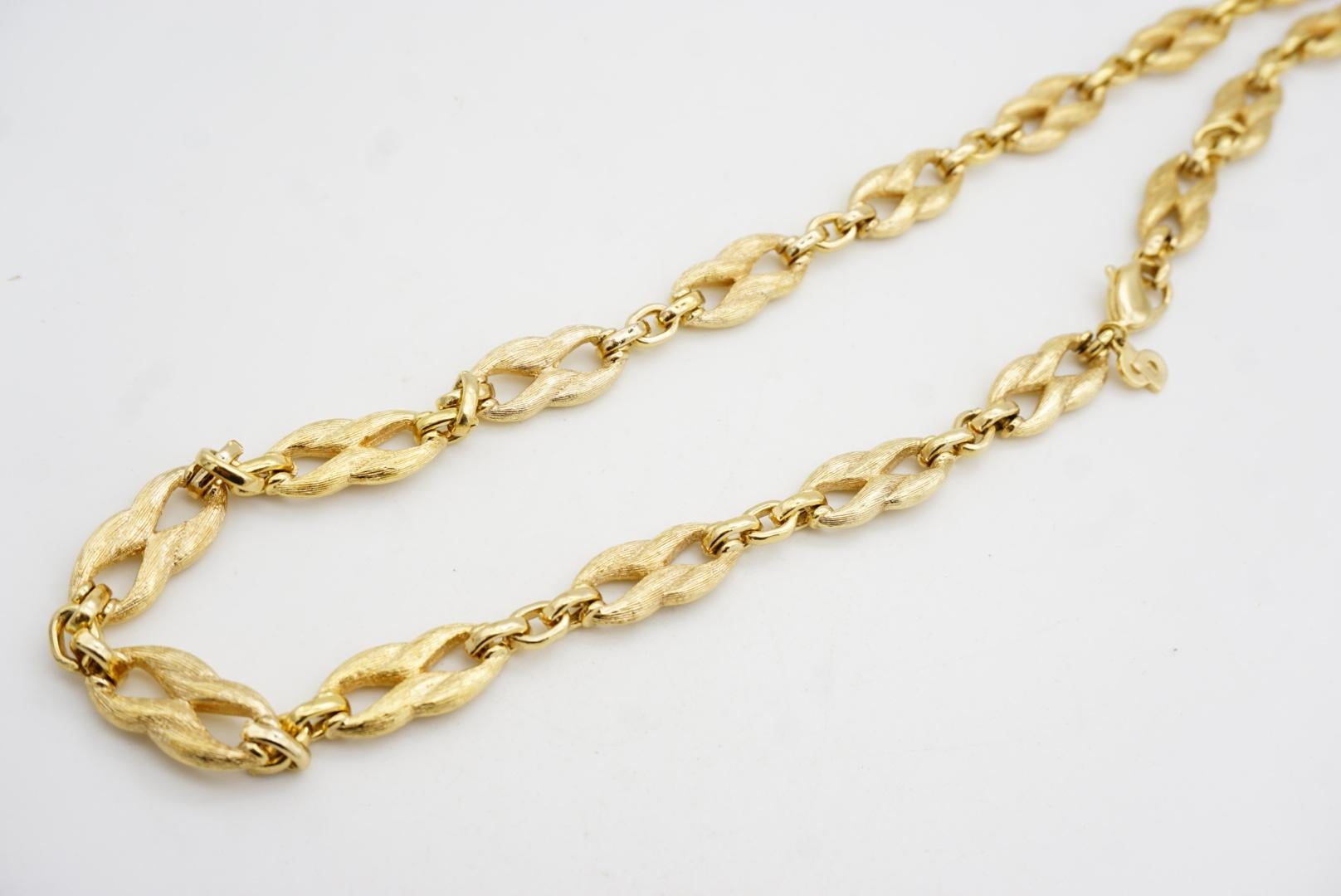 Christian Dior Bracciale lungo in filigrana d'epoca con 8 anelli Omega interbloccati in vendita 6