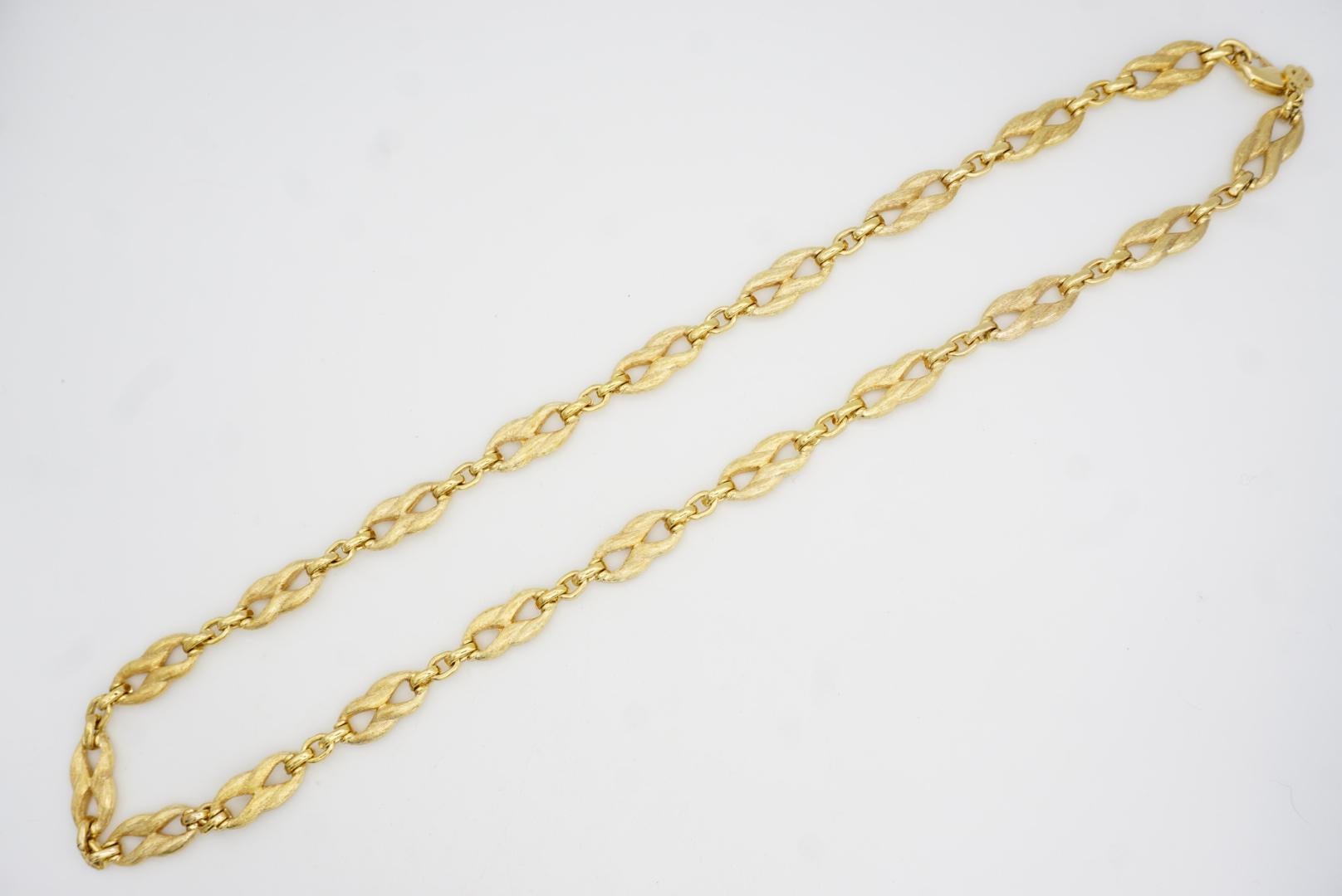 Christian Dior Bracciale lungo in filigrana d'epoca con 8 anelli Omega interbloccati in vendita 10