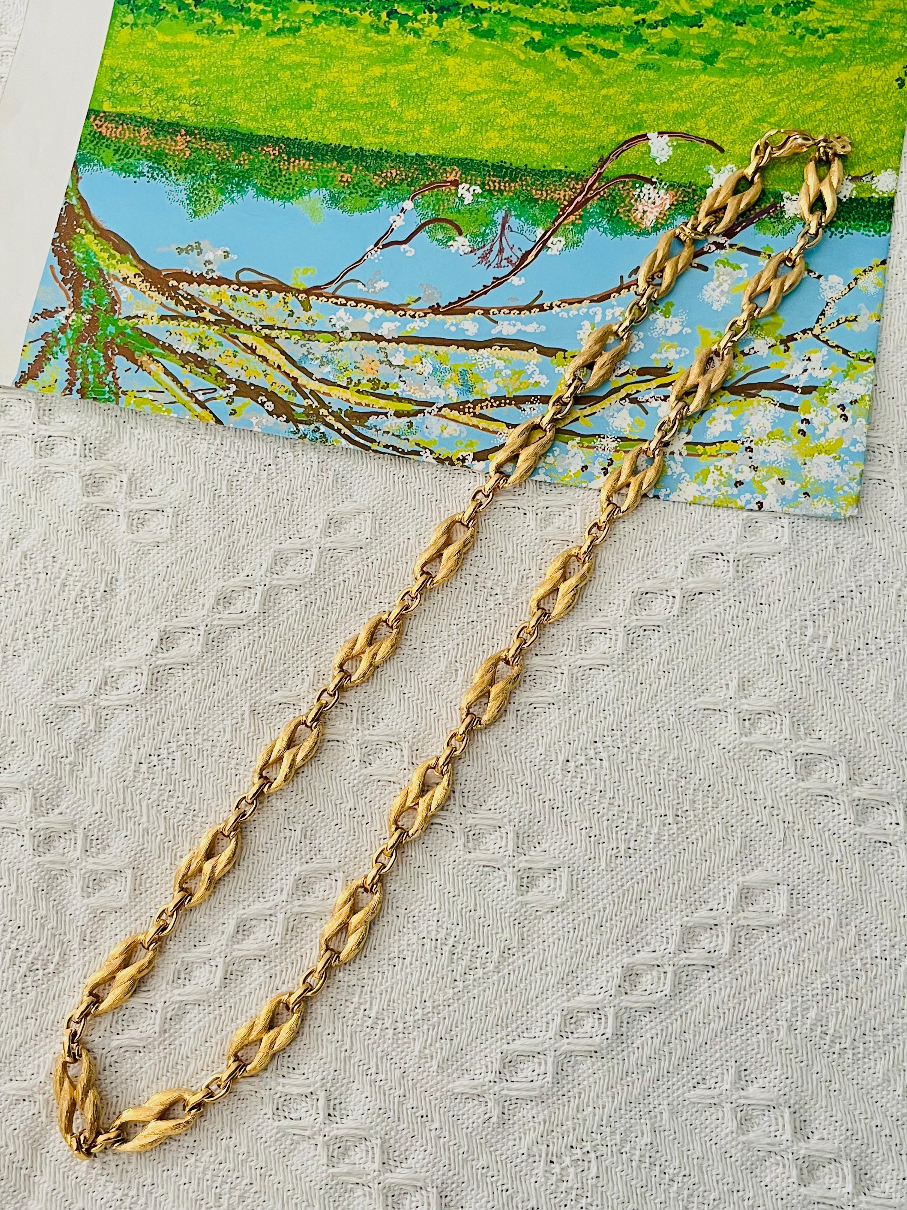 Art Déco Christian Dior Bracciale lungo in filigrana d'epoca con 8 anelli Omega interbloccati in vendita