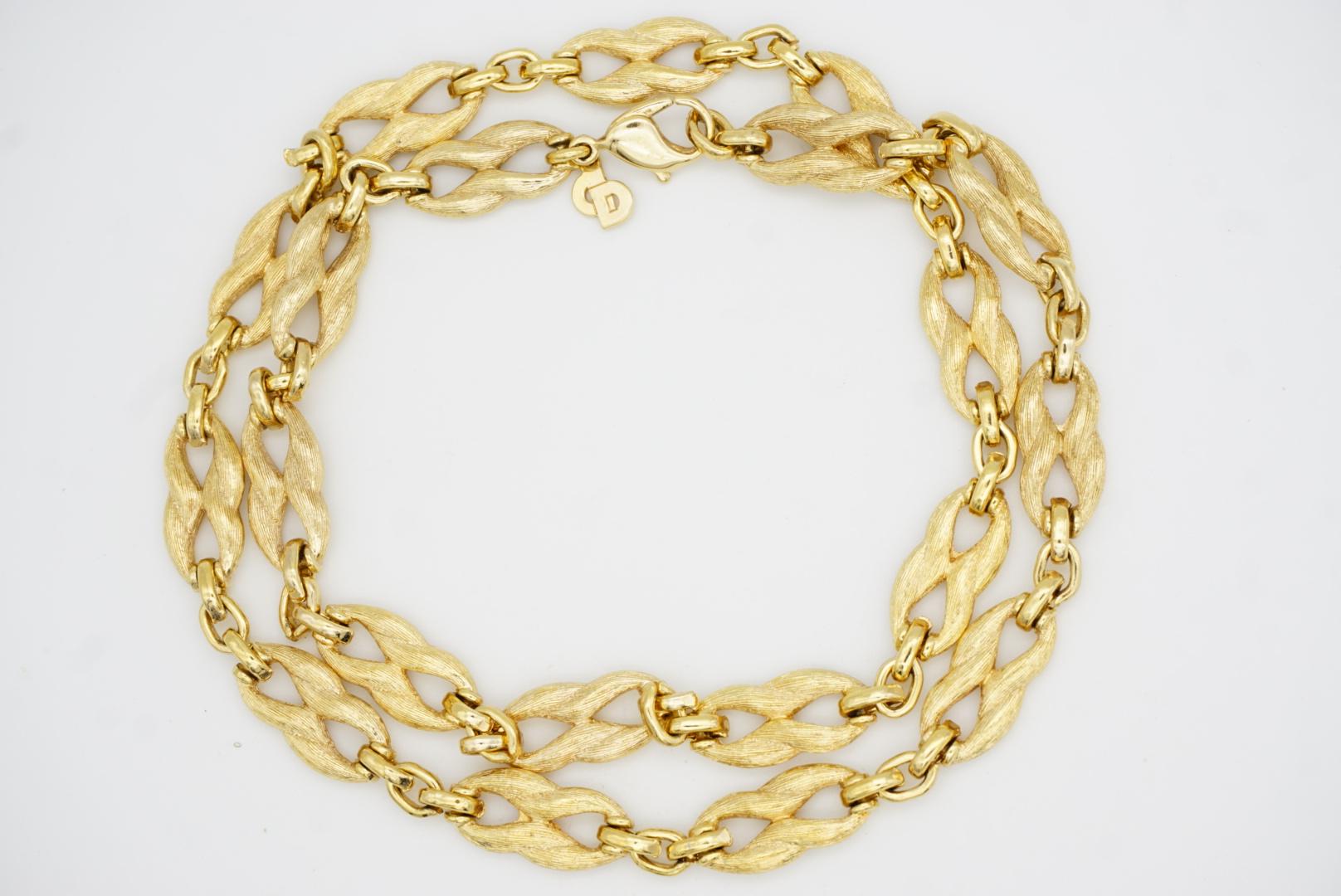 Christian Dior Bracciale lungo in filigrana d'epoca con 8 anelli Omega interbloccati in vendita 4