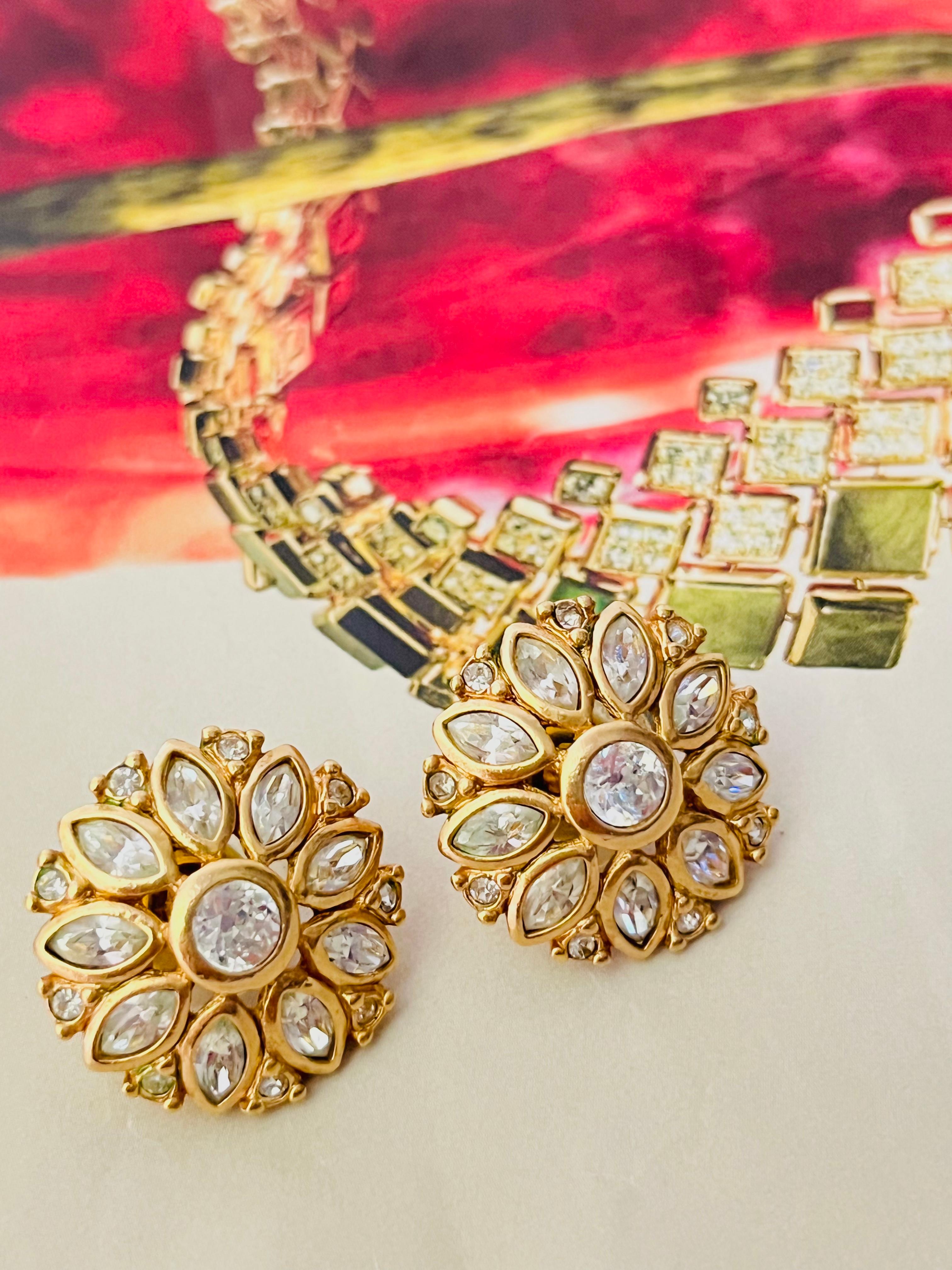 Christian Dior Vintage Blume Marquise Kreis ganze Kristalle durchbohrt Ohrringe (Art déco) im Angebot