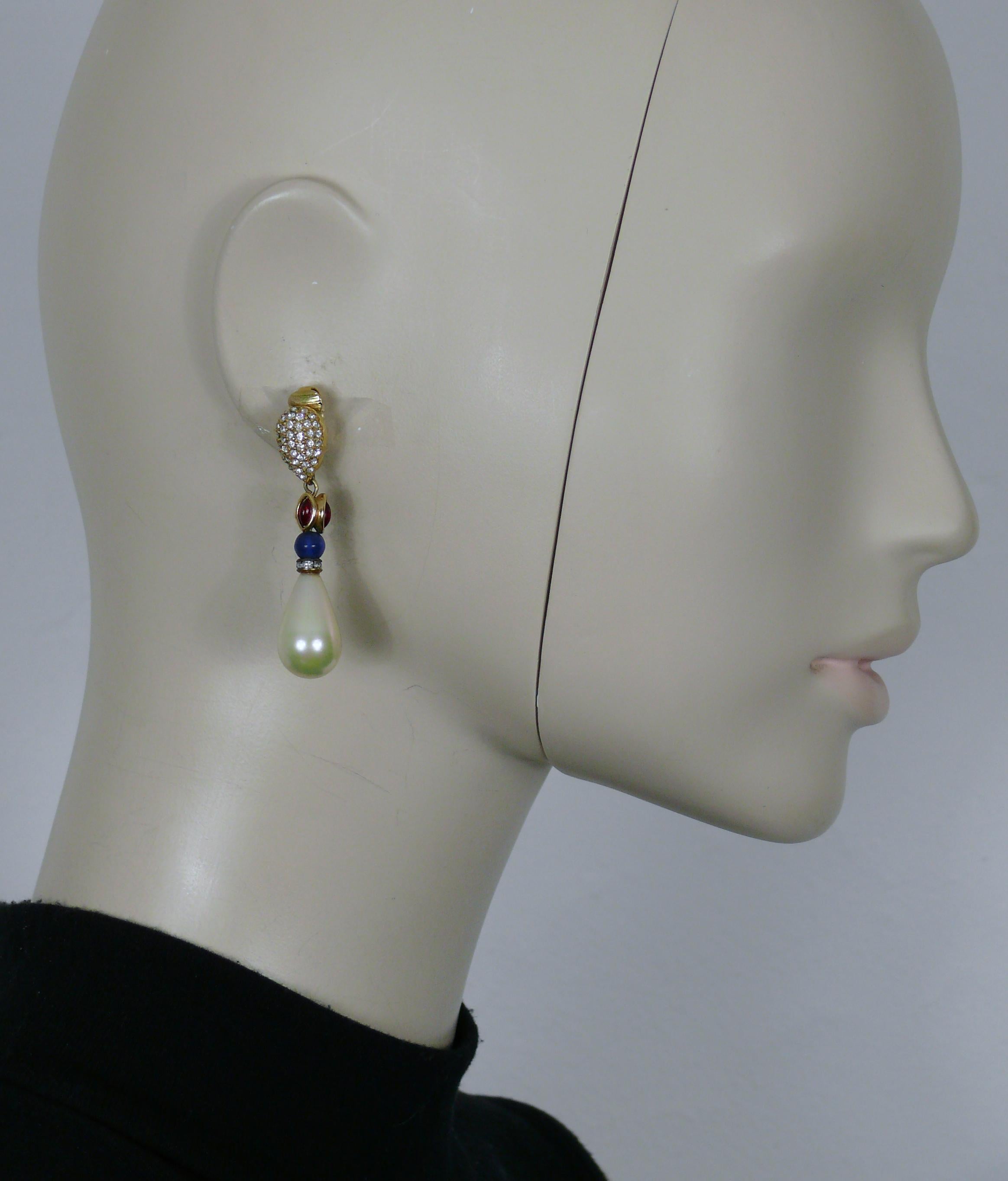 CHRISTIAN DIOR vintage gold tone dangling earrings (clip-on) embellished with clear crystals, red glass cabochons, blue bead and a faux pearl teardrop.

Marked CHR. DIOR Germany.

Indicative measurements : height approx. 5.1 cm (2.00 inches) / max