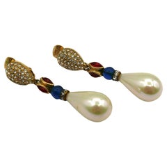 CHRISTIAN DIOR - Boucles d'oreilles pendantes en verre et fausses perles - Vintage