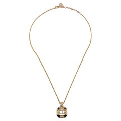 Christian Dior Collana a catena con ciondolo quadrato in metallo dorato vintage CD