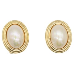 Christian Dior Vintage Gold Oval Große Weiße Perle Retro Elegante Clip-Ohrringe