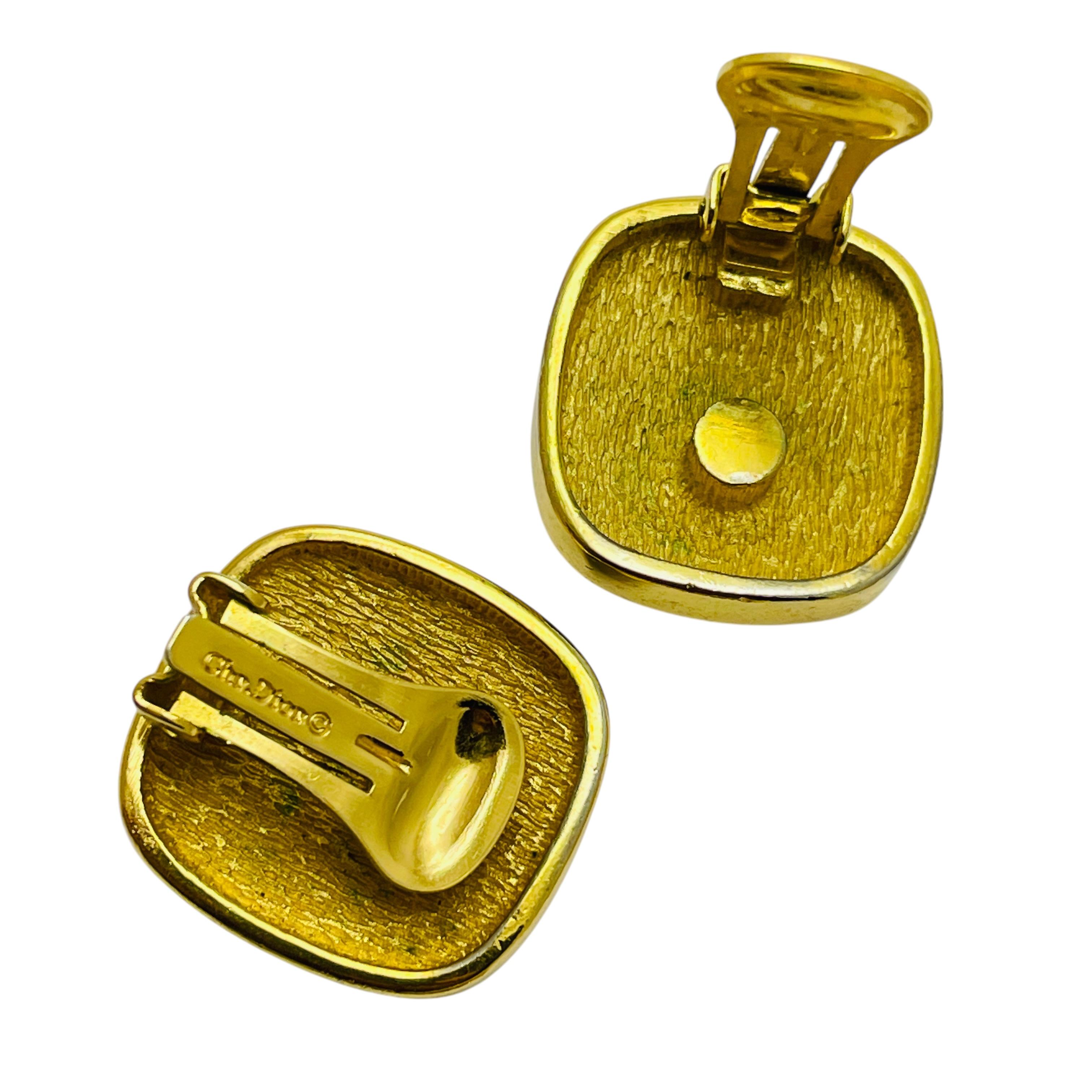 CHRISTIAN DIOR vintage gold plated crystals black cab designer clip on earrings In Good Condition For Sale In Palos Hills, IL
