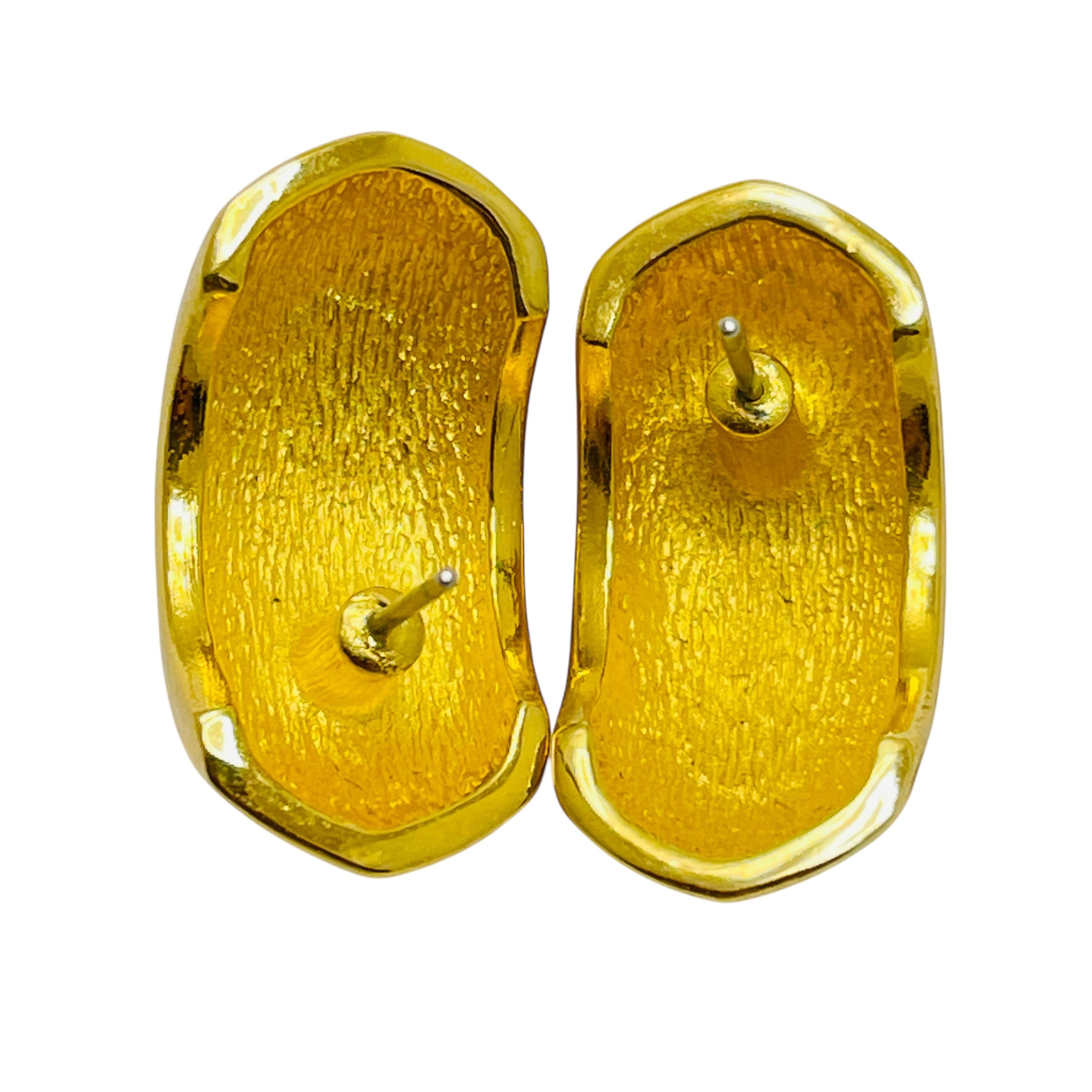 CHRISTIAN DIOR vintage gold plated designer earrings In Good Condition For Sale In Palos Hills, IL