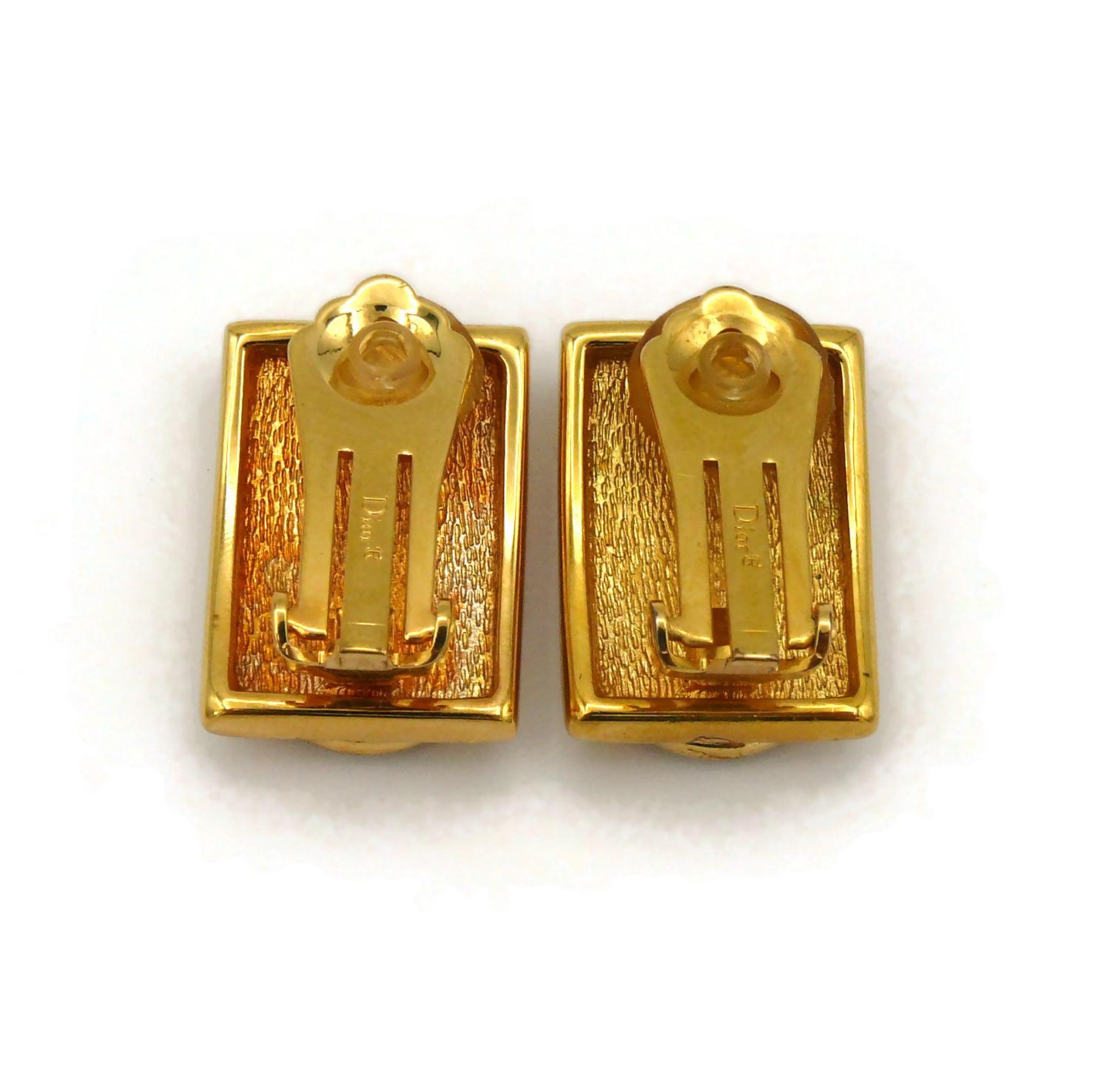 CHRISTIAN DIOR Vintage Gold Tone Logo Clip-On Earrings For Sale 5
