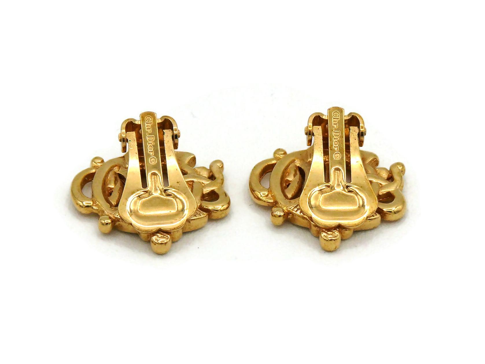 Women's CHRISTIAN DIOR Vintage Gold Tone Logo Clip-On Earrings For Sale