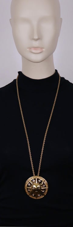 CHRISTIAN DIOR Vintage Gold Tone Sun Stars Pendant Necklace