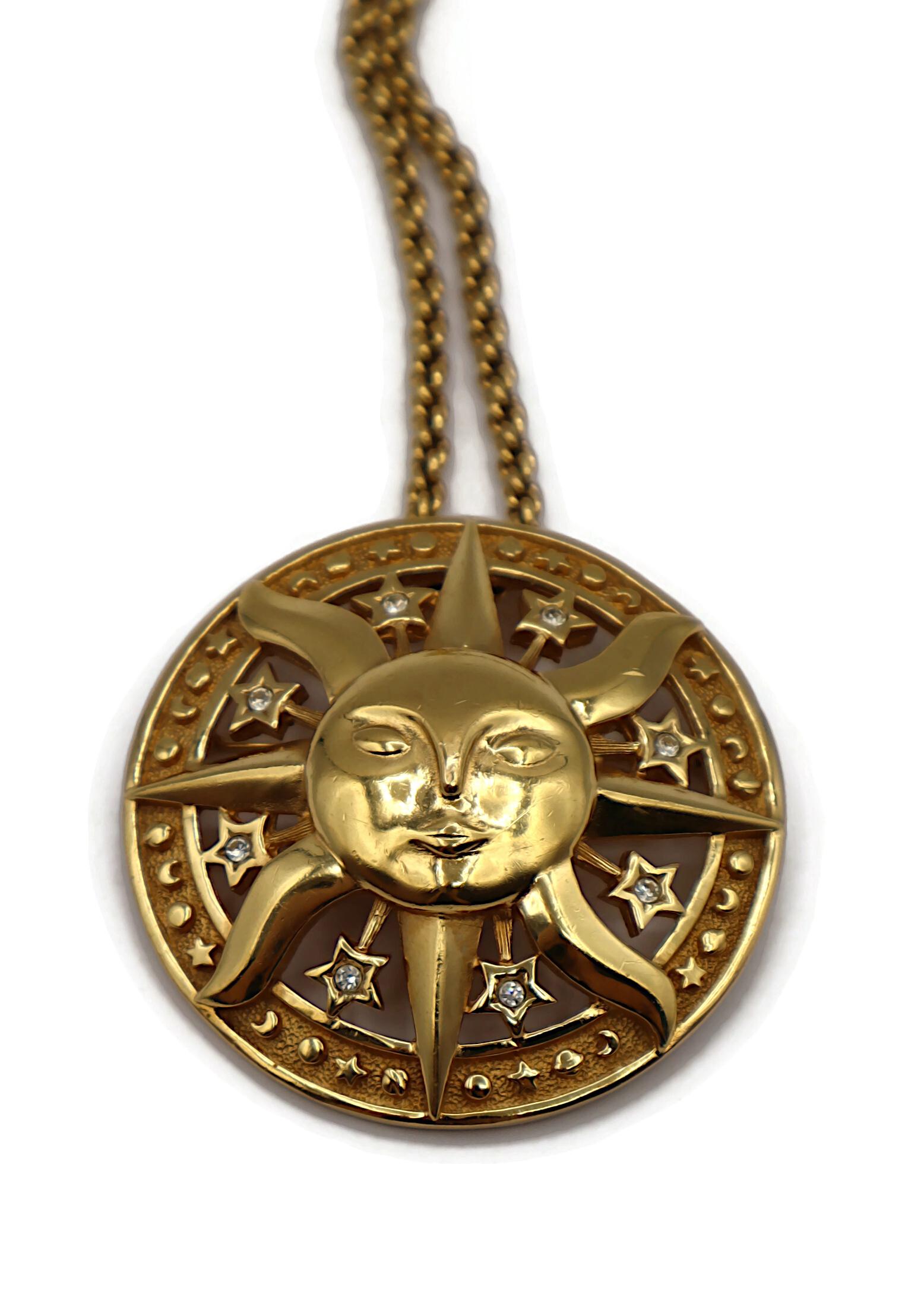 CHRISTIAN DIOR Vintage Gold Tone Sun Stars Pendant Necklace For Sale 5
