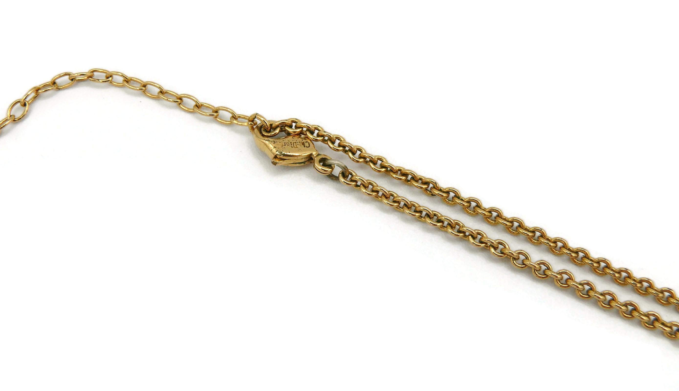Christian Dior Collier pendentif vintage en forme d'abeille en or avec bijoux dorés en vente 1
