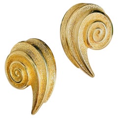 Christian Dior Vintage Gold Unisex Large Swirl Shell Conch Leaf Chunky Earrings