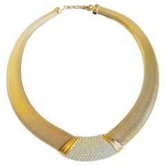 Christian Dior Vintage-Halskette aus Omega-Geflecht in Gold mit breiten, klobigen Kristallen