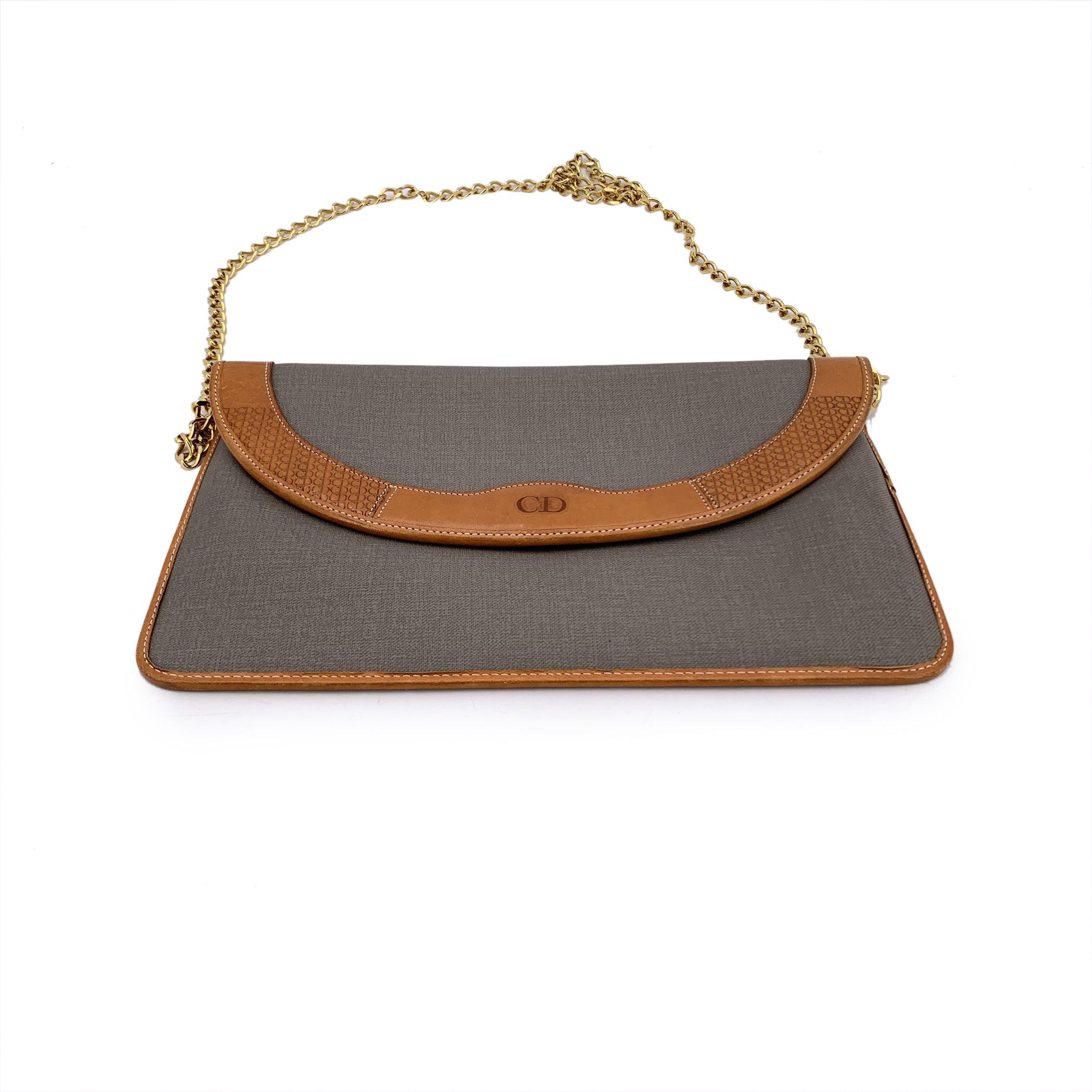 Christian Dior Vintage Grey Canvas Chain Convertible Shoulder Bag In Excellent Condition For Sale In Rome, Rome