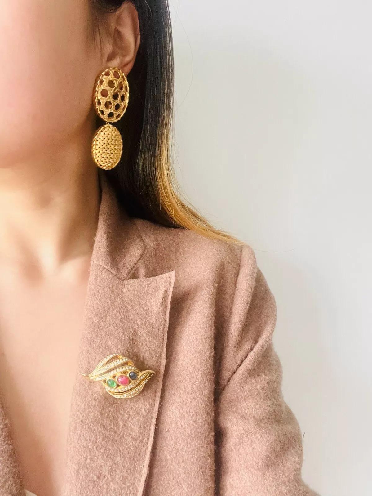 Christian Dior Vintage Gripoix Crystals Sapphire Ruby Emerald Leaf Gold Brooch For Sale 5