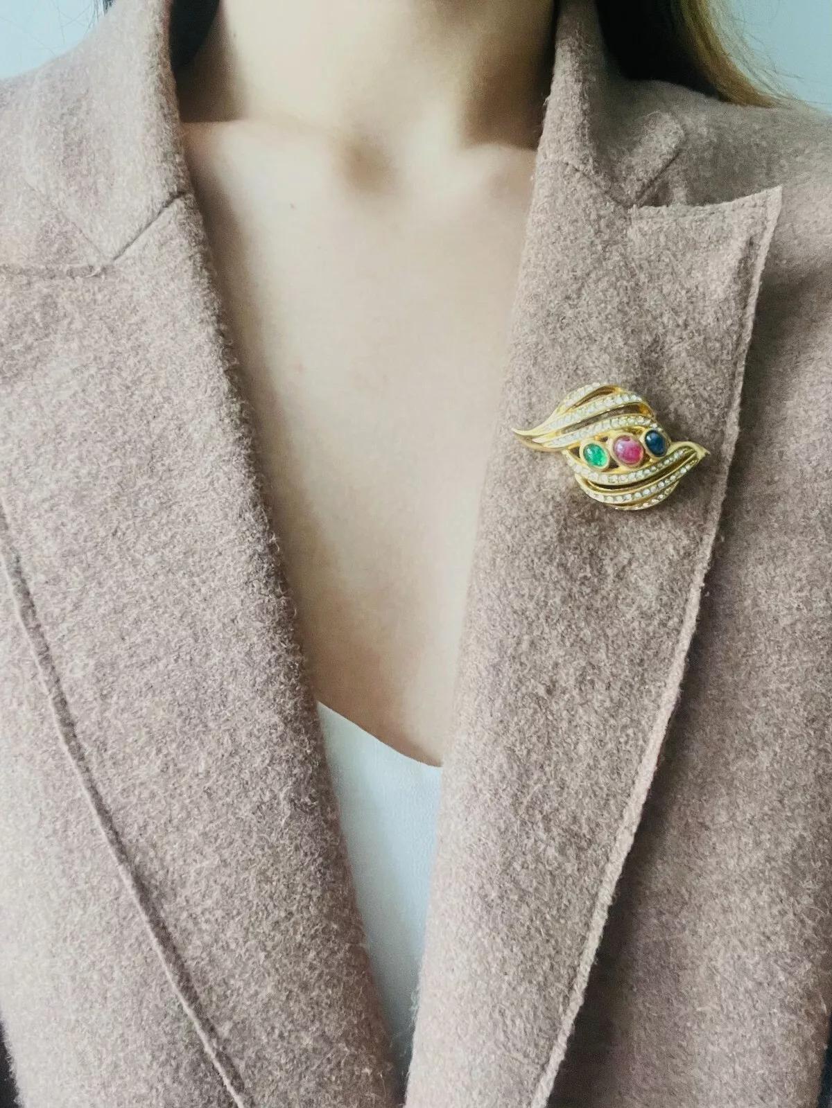 Christian Dior Vintage Gripoix Crystals Sapphire Ruby Emerald Leaf Gold Brooch For Sale 1