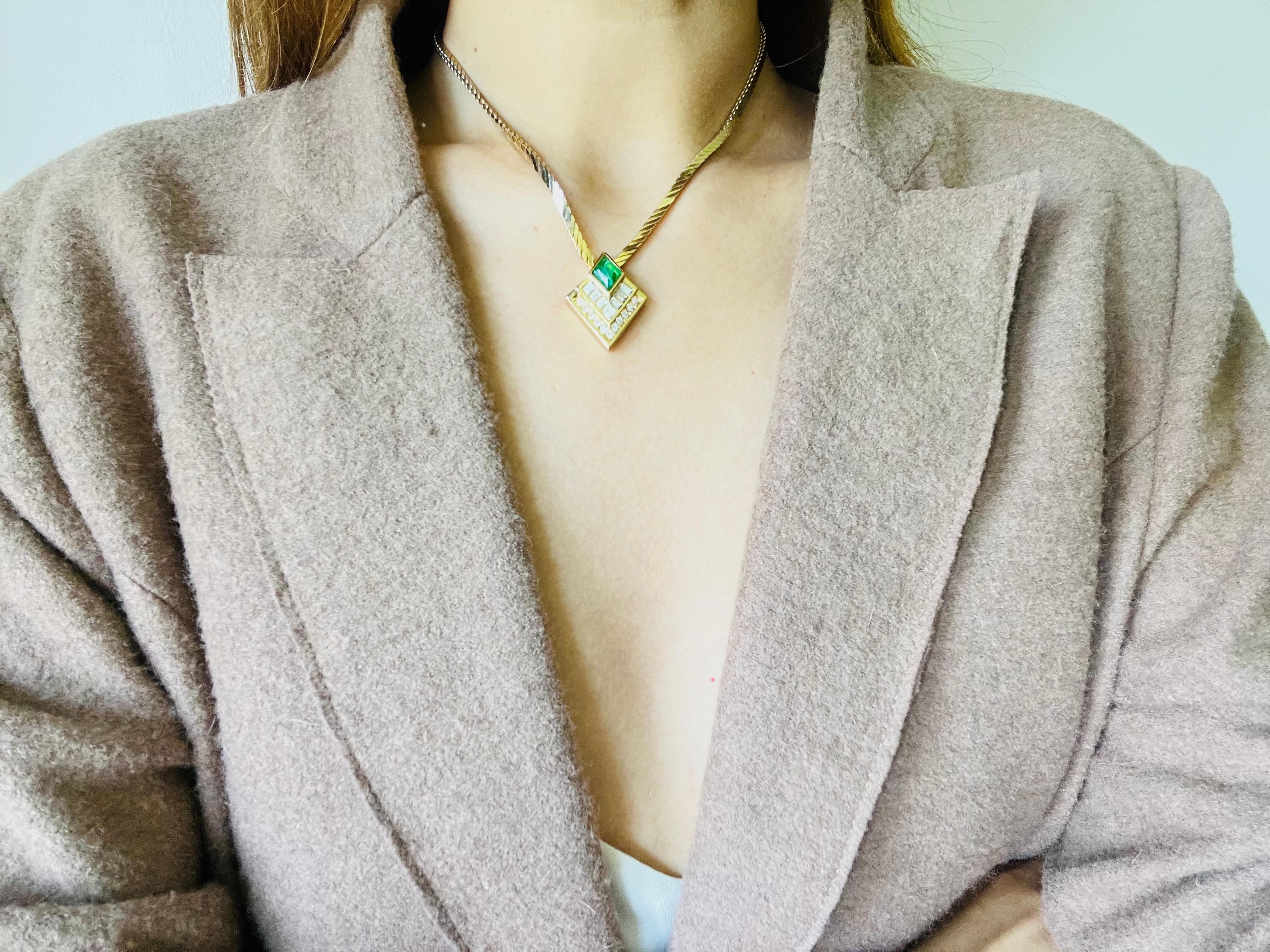 Christian Dior Vintage Gripoix Emerald Diamond Rectangle Crystals Gold Necklace For Sale 2