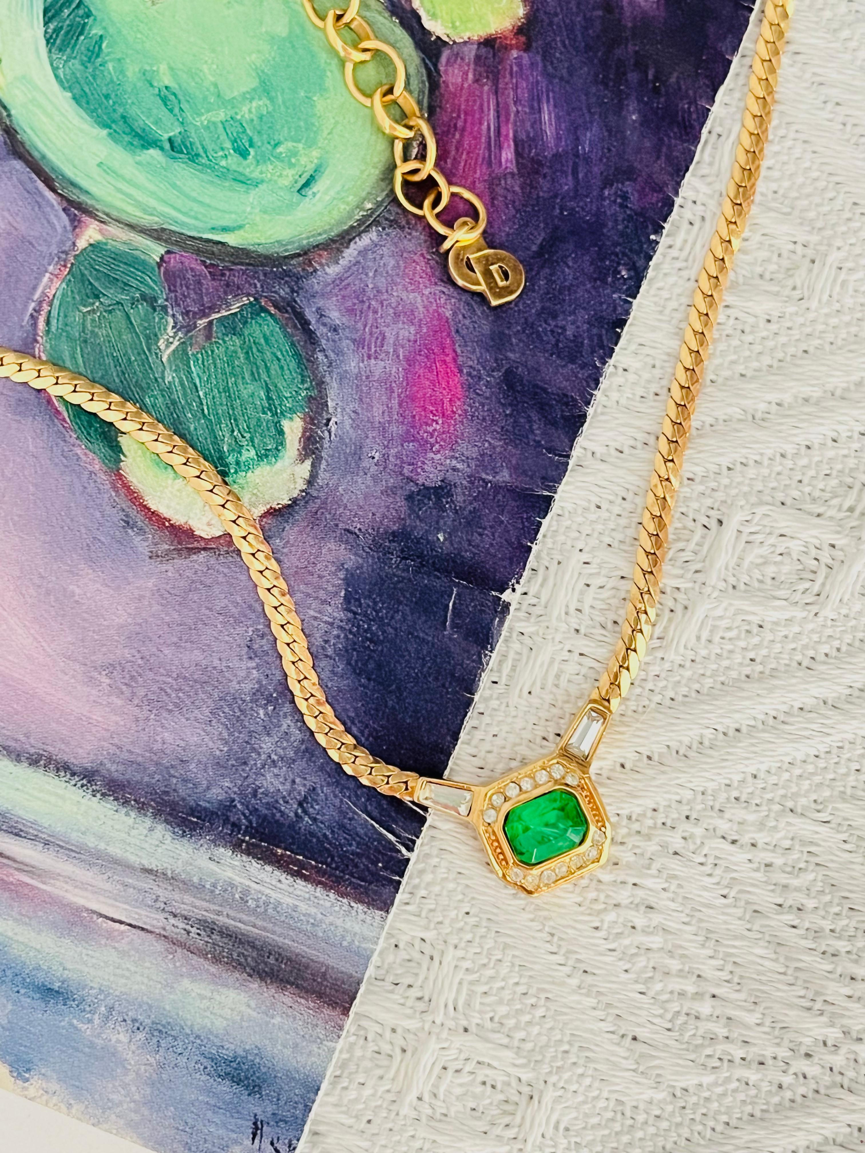 Art Deco Christian Dior Vintage Gripoix Emerald Octagon Marble Green Crystals Necklace For Sale