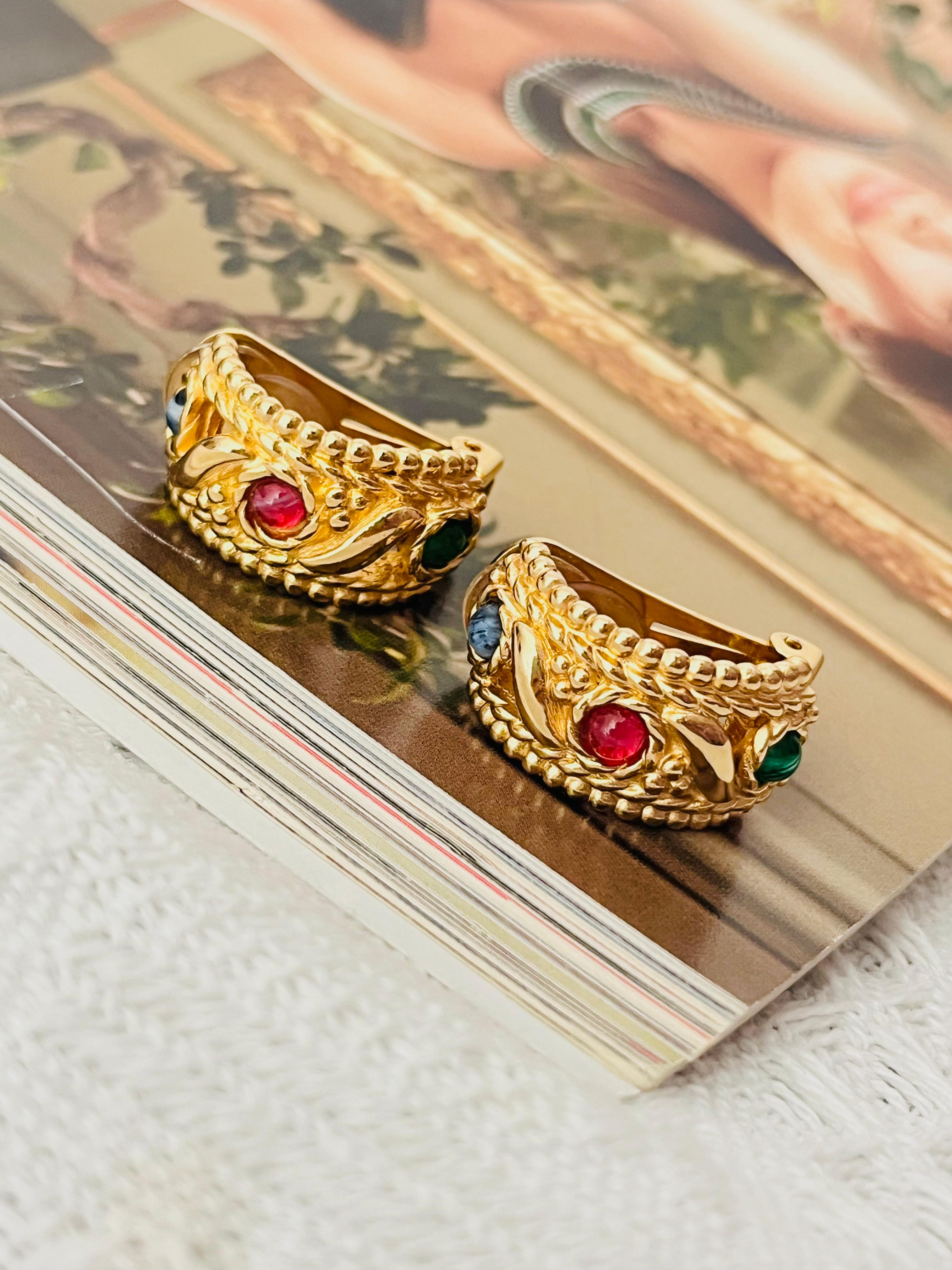 Christian Dior Vintage Gripoix Emerald Ruby Sapphire Crystals Domed Earrings In Excellent Condition For Sale In Wokingham, England