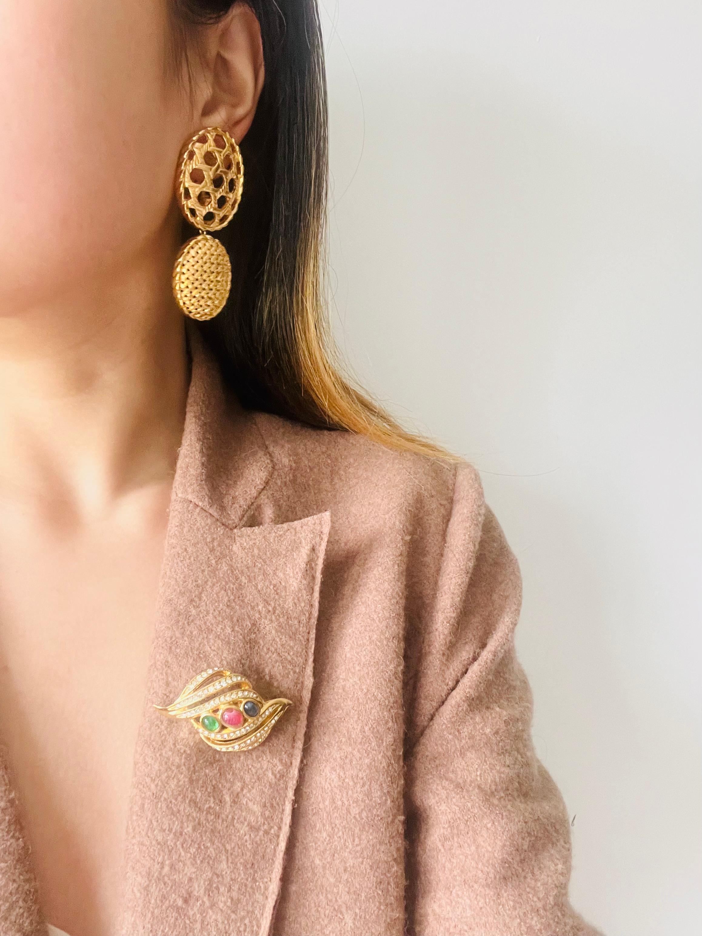 Christian Dior Vintage Gripoix Esmeralda Rubí Zafiro Cristales Calados Broche en venta 4
