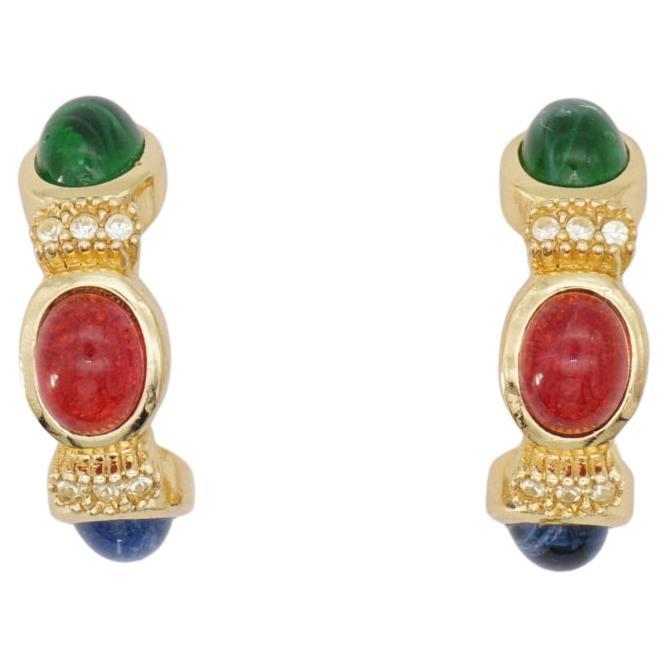 Christian Dior Vintage Años 80 Clásico Gripoix Zafiro Rubí Esmeralda Cristal Aro Cúpula C Pendientes, Tono Dorado

Excelente estado, muy nuevo. Raro de encontrar. 100% original.

Un par de pendientes muy bonitos de DIOR, firmados en la parte