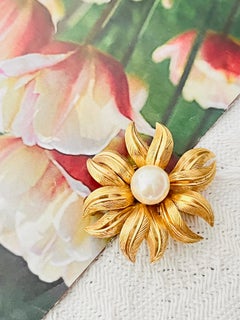 Christian Dior Vintage GROSSE 1962 Iconic Rare Gold Large Pearl Sunflower Brooch