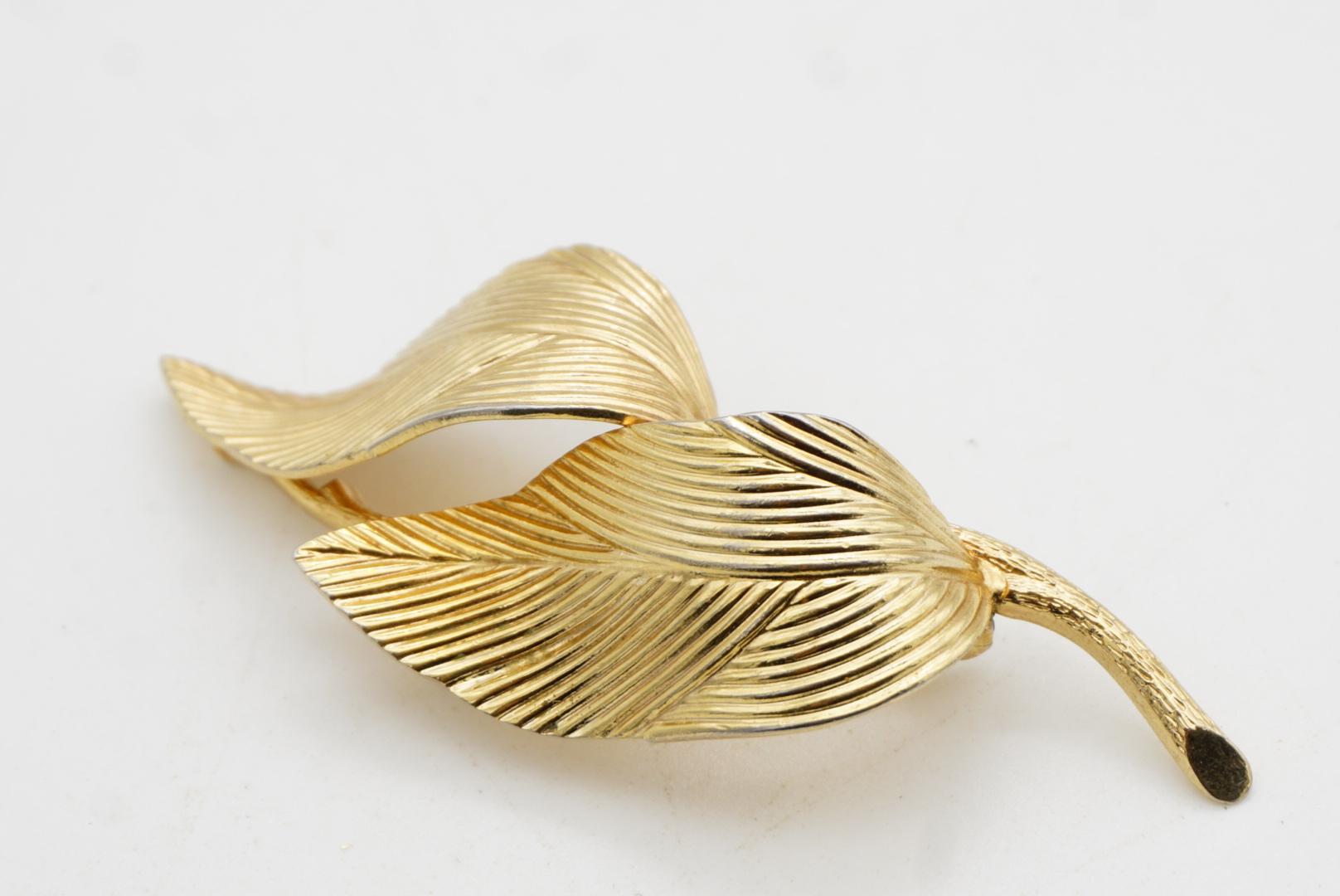 Christian Dior Vintage GROSSE 1964 Gold Double Long Leaf Curled