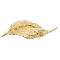 Christian Dior Vintage GROSSE 1965 Vivid Long Windy Leaf Interlocked Gold Brooch