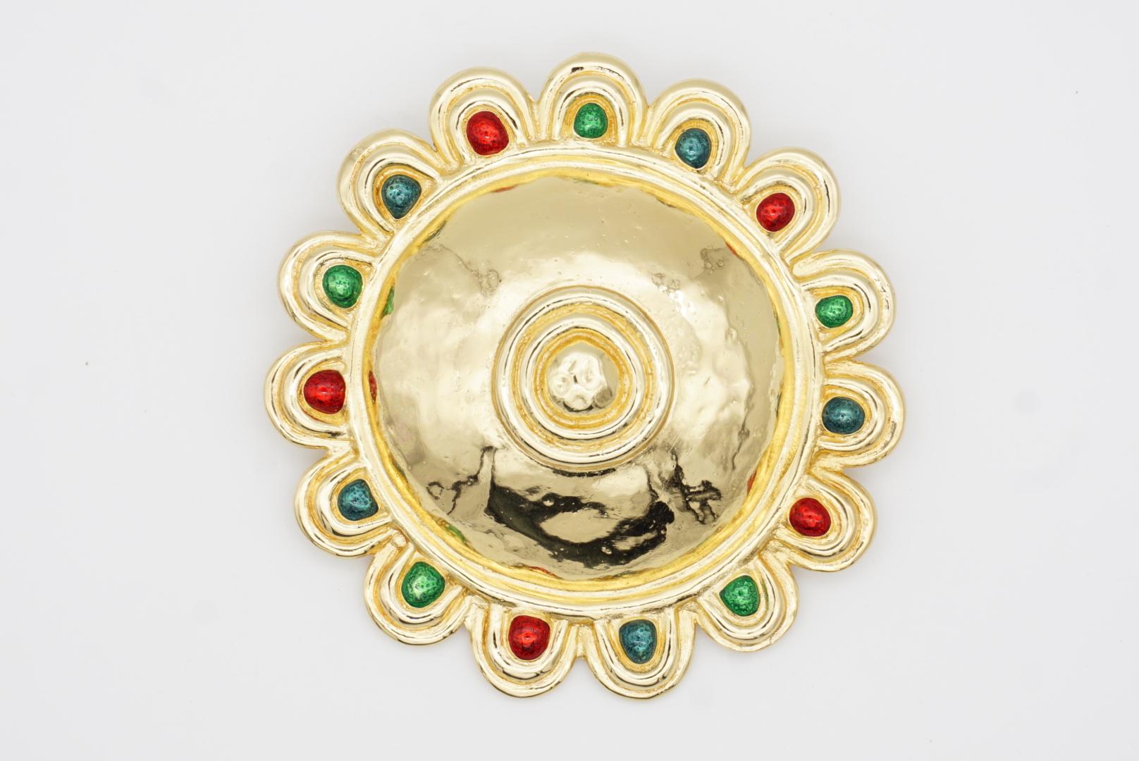 Christian Dior Vintage Huge Round Sunburst Ruby Emerald Sapphire Dome Brooch en vente 4
