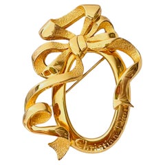 Christian Dior Vintage Iconic Large Gold Bow Ribbon insignia Statement Brooch