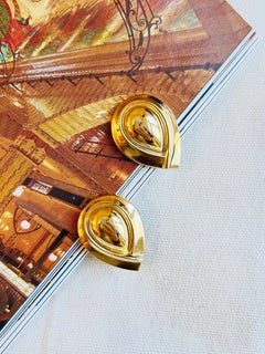 Christian Dior Vintage – Kultige, große Unisex-Ohrringe in Gold mit Wassertropfen- und Blattmotiv