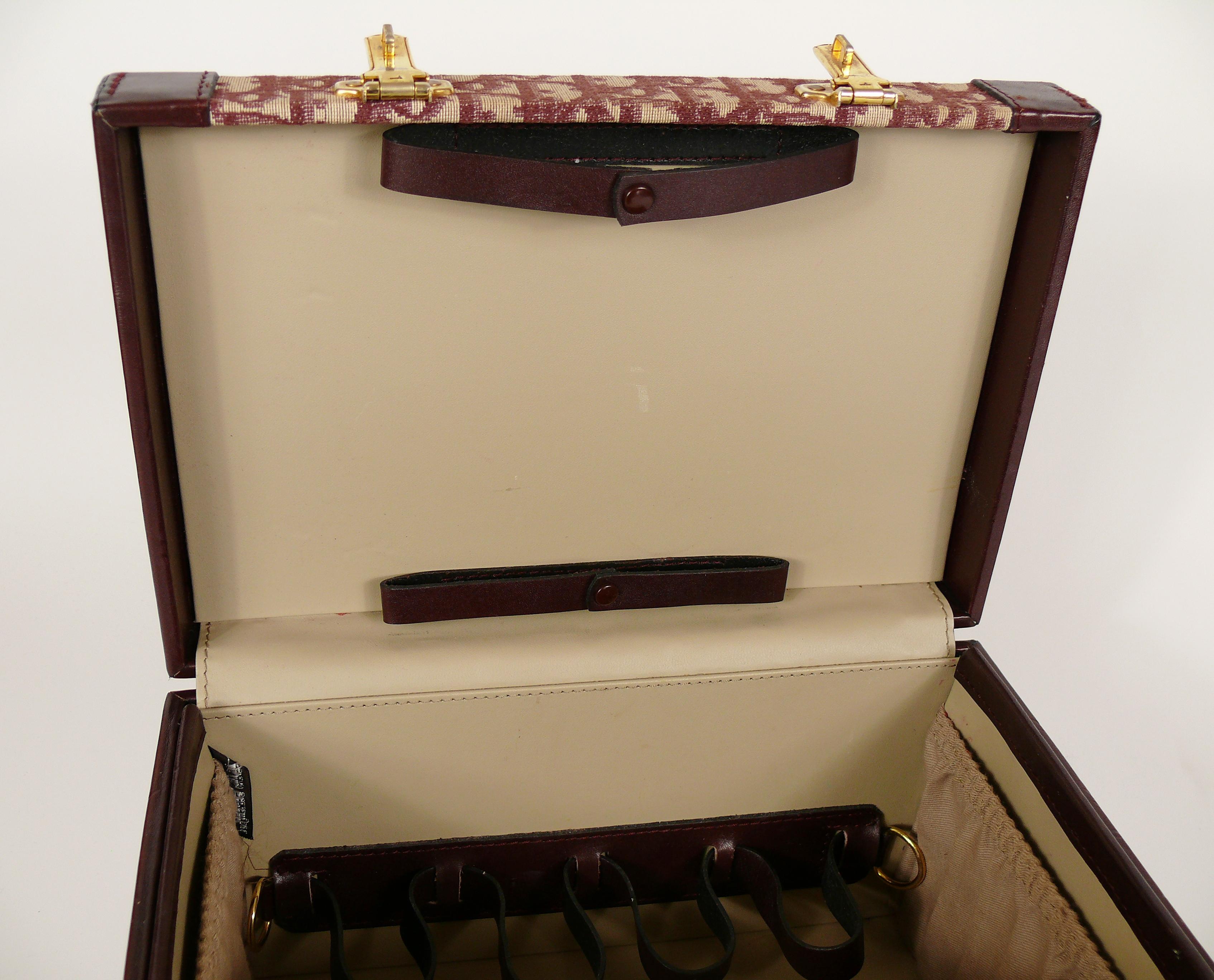 Christian Dior Vintage Iconic Trotter Monogram Vanity Case For Sale 12