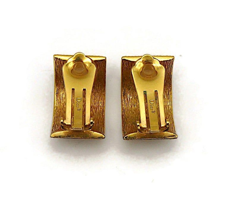 CHRISTIAN DIOR Vintage J'Adore Gold Tone Wire Choker and