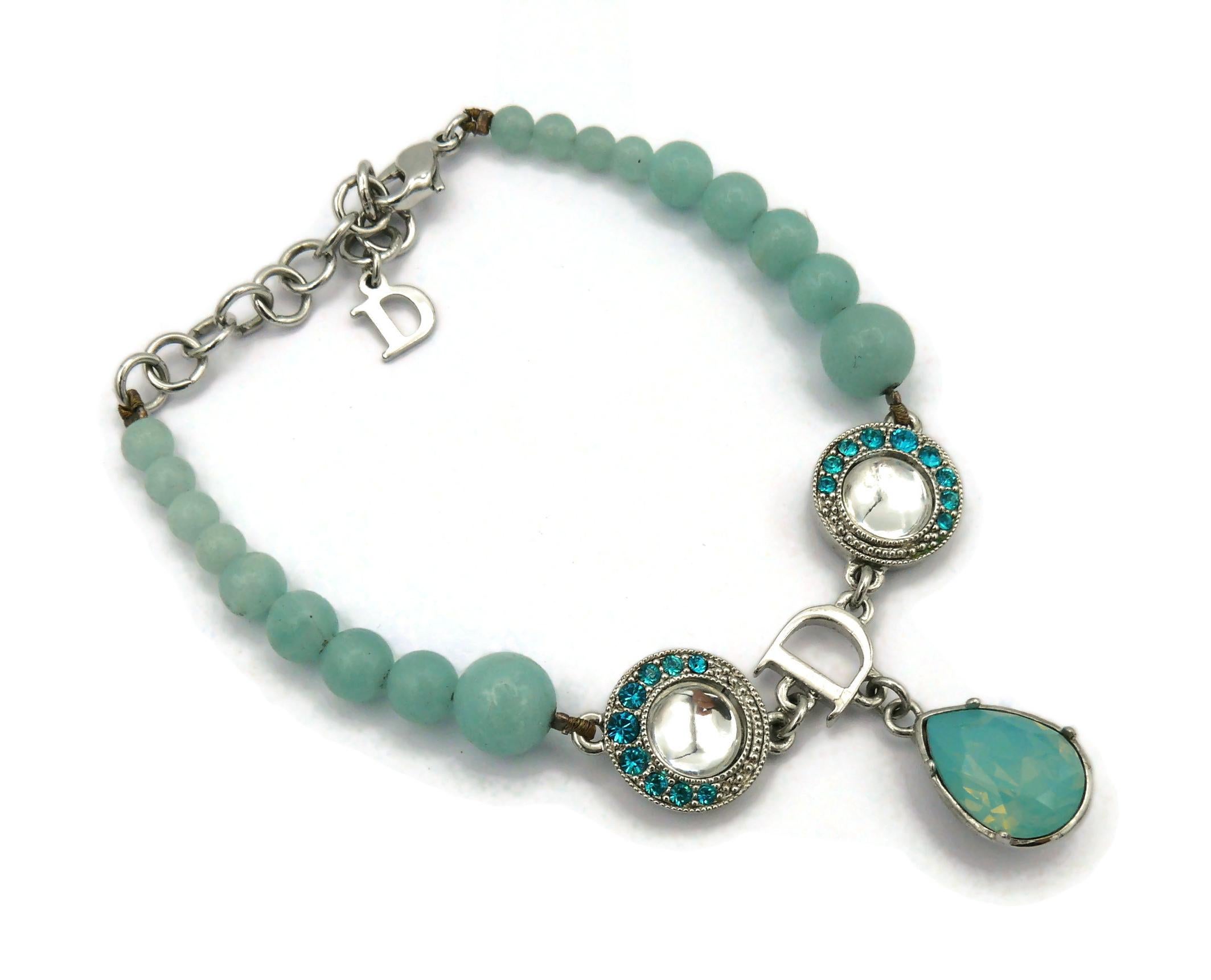 CHRISTIAN DIOR Vintage Perlenarmband mit Juwelen und Perlen im Zustand „Gut“ im Angebot in Nice, FR