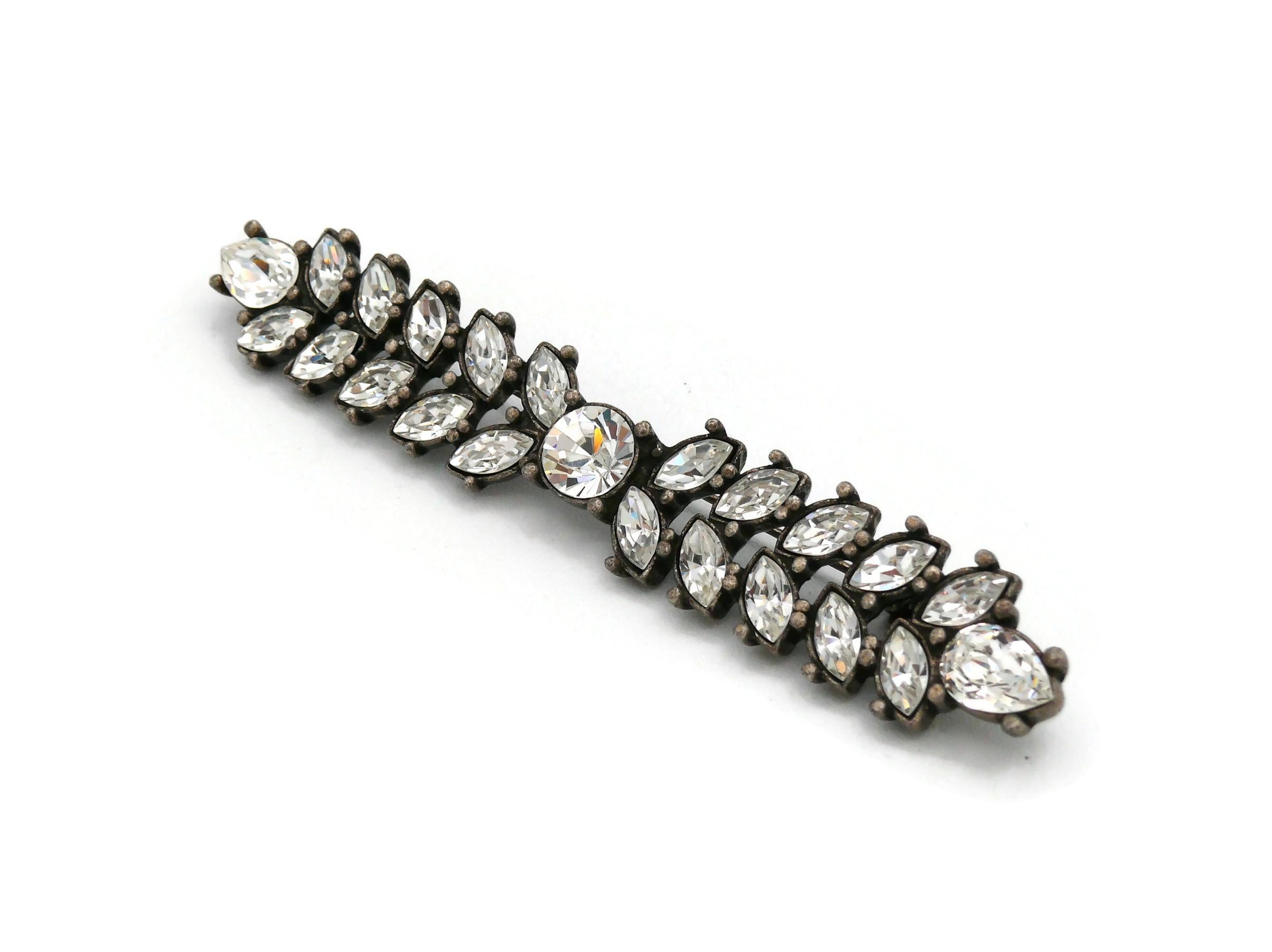 CHRISTIAN DIOR Vintage Jewelled Brooch In Good Condition For Sale In Nice, FR