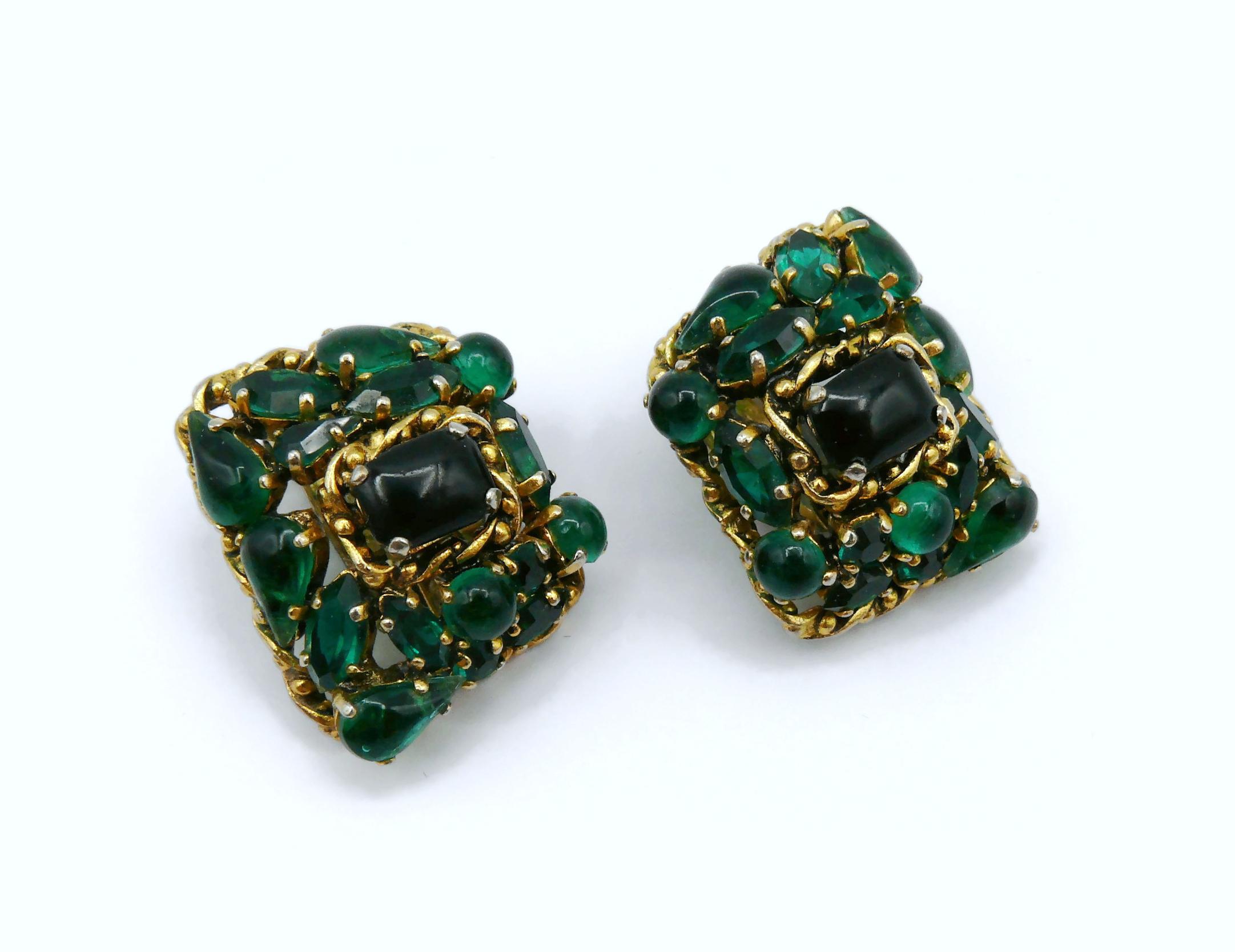 CHRISTIAN DIOR Vintage Jewelled Clip-On Earrings, 1963 In Good Condition For Sale In Nice, FR