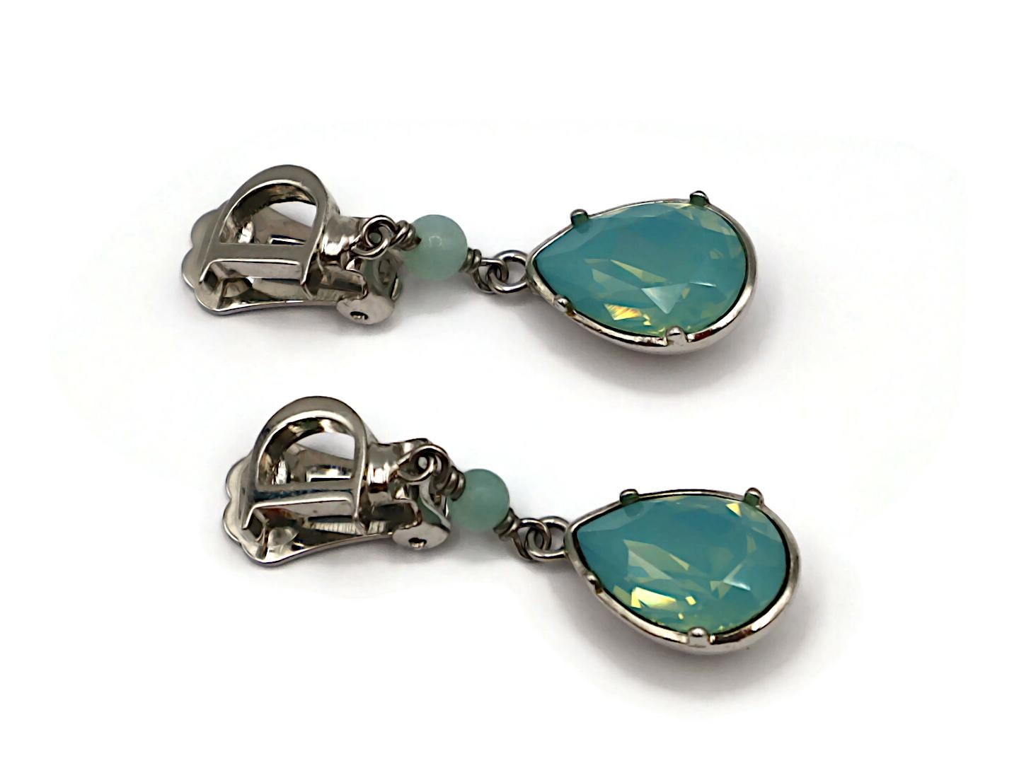 CHRISTIAN DIOR Vintage Jewelled Dangling Earrings In Good Condition For Sale In Nice, FR