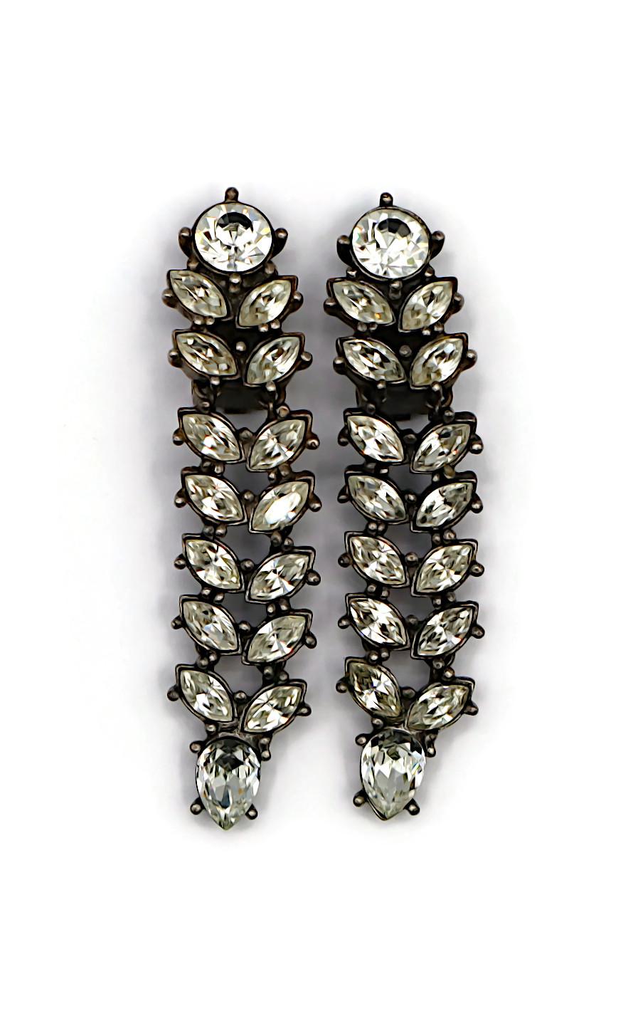 Women's CHRISTIAN DIOR Vintage Jewelled Dangling Earrings For Sale