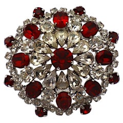 Spilla Jewell a cupola CHRISTIAN DIOR vintage, 1965