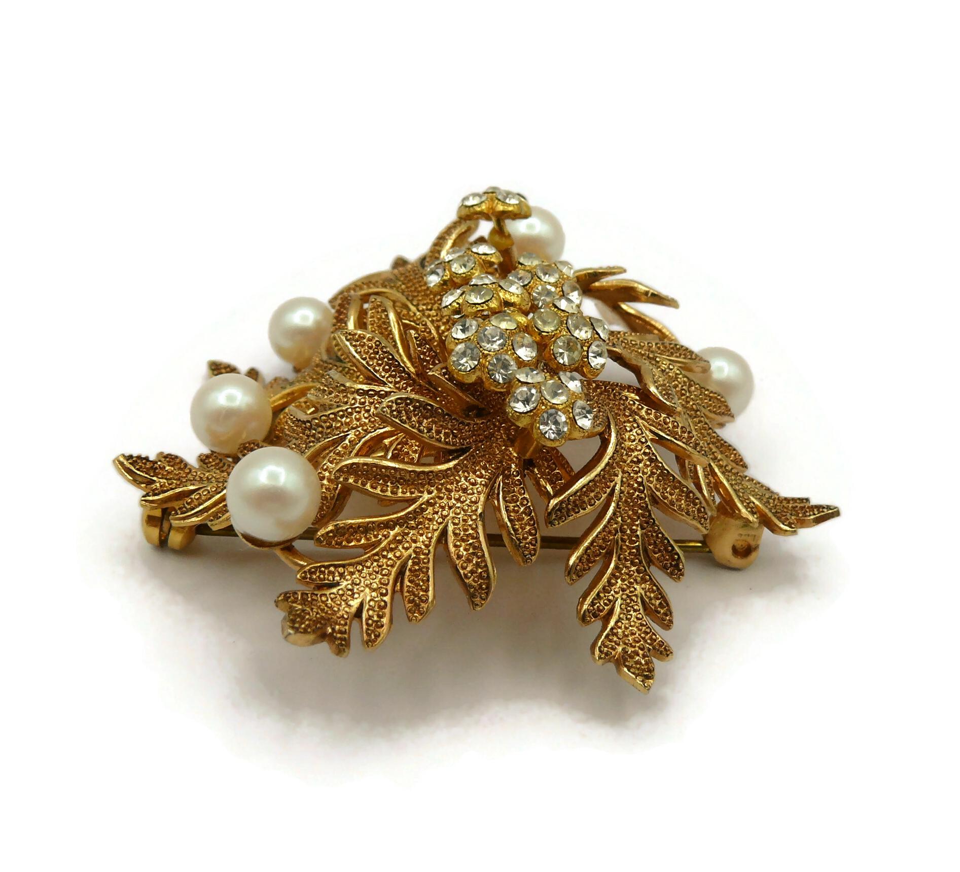 CHRISTIAN DIOR Vintage Jewelled Floral Brooch, 1968 For Sale 6