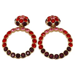 Christian Dior Pendientes de aro vintage dorados con pedrería