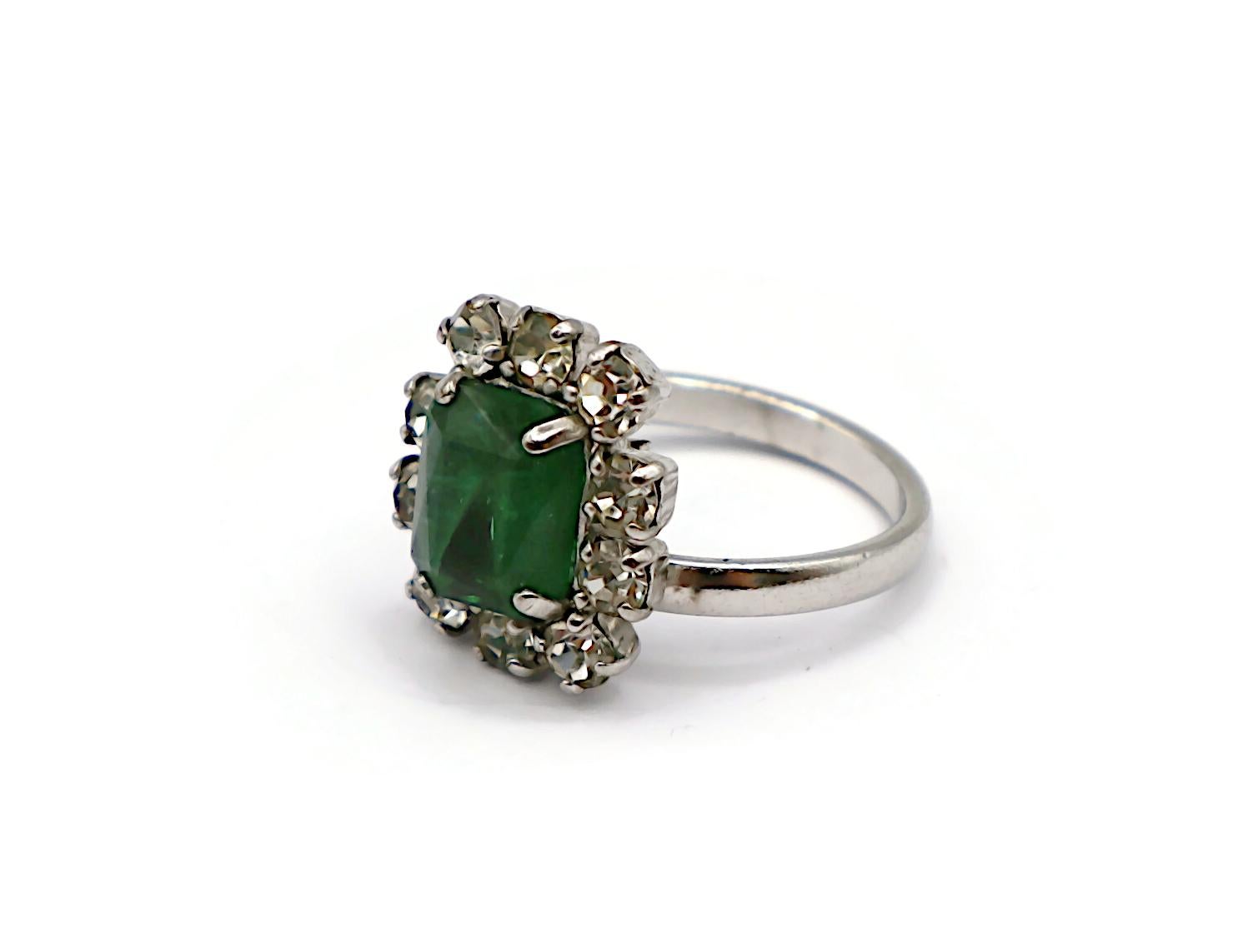 CHRISTIAN DIOR Vintage Jewelled Ring, 1971 For Sale 1