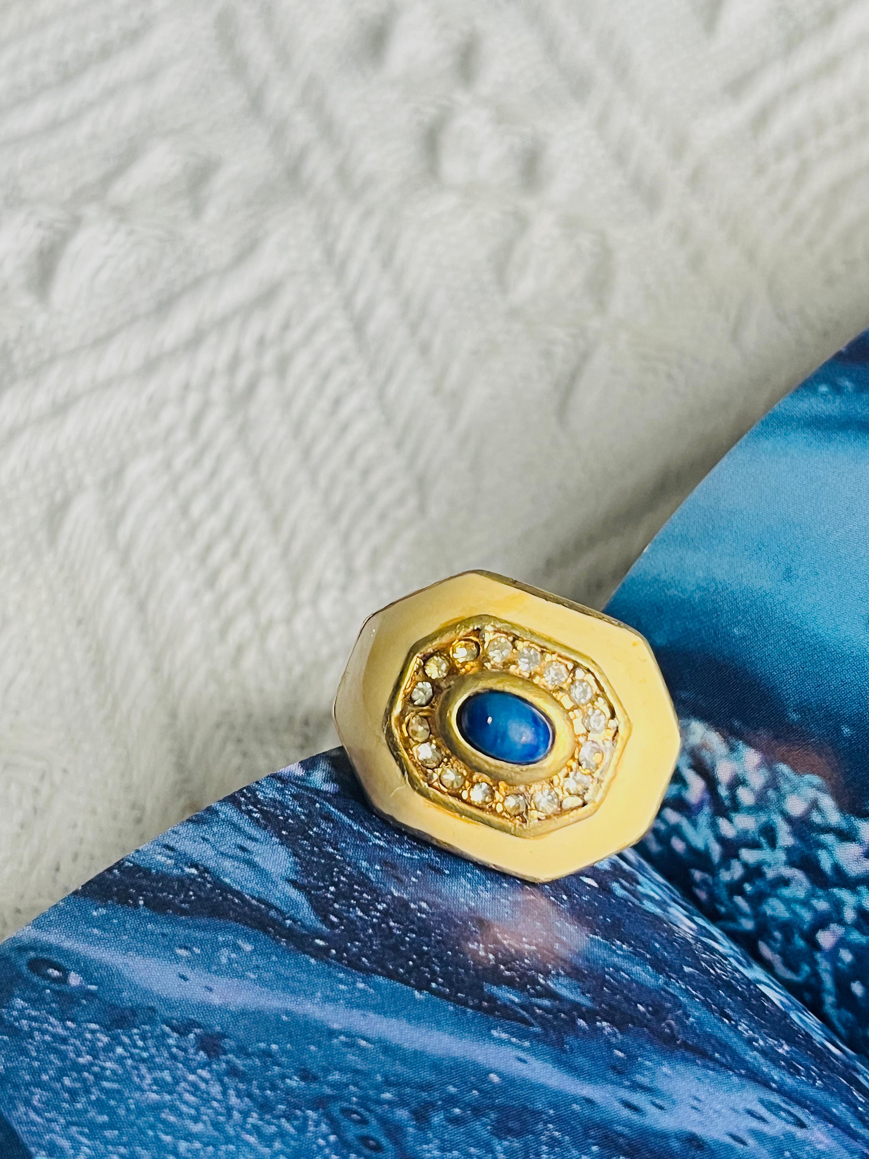 Christian Dior Vintage Lapis Oval Cabochon Yellow Octagon Crystals Ring, US 7 en Bueno estado para la venta en Wokingham, England