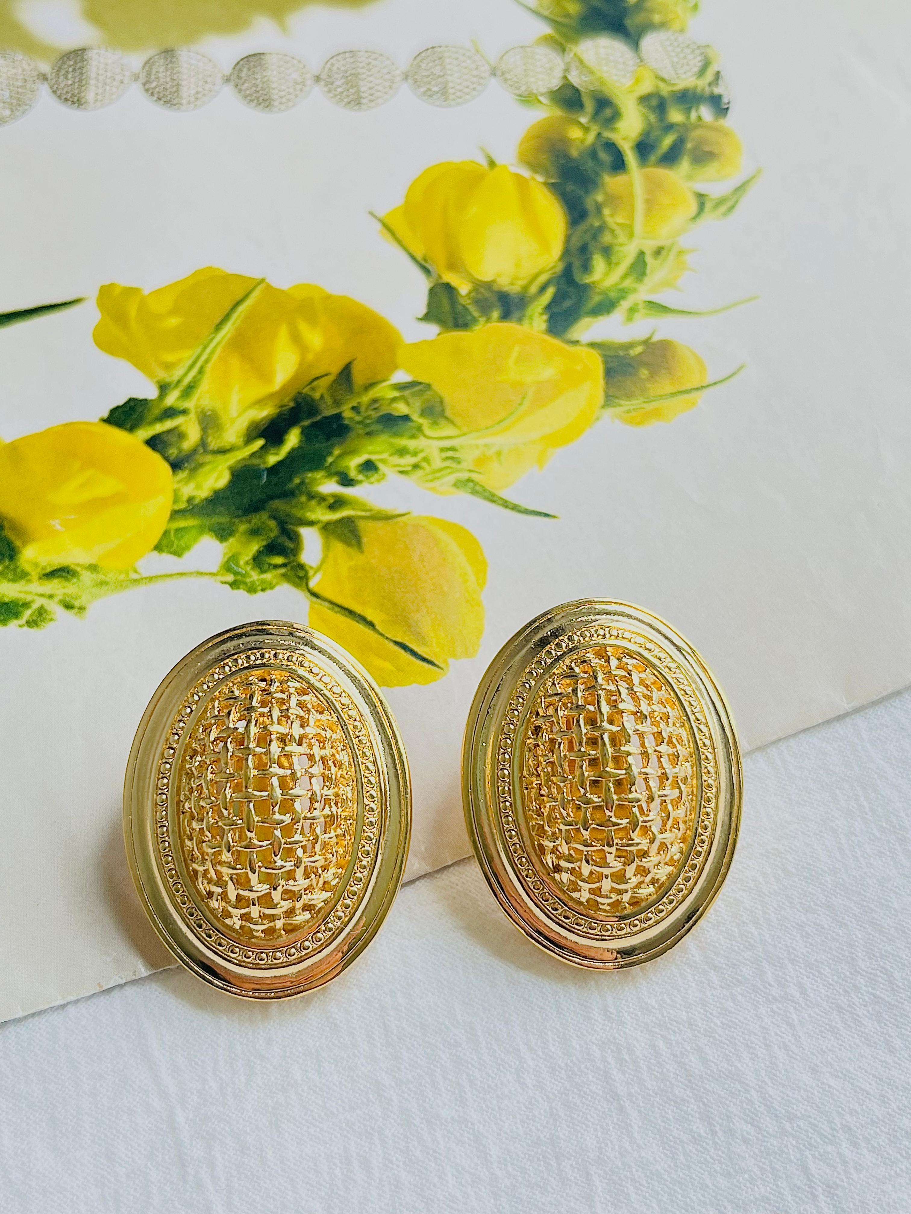 Art Deco Christian Dior Vintage Large 3D Arch Oval Openwork Mesh Statement Gold Earrings For Sale